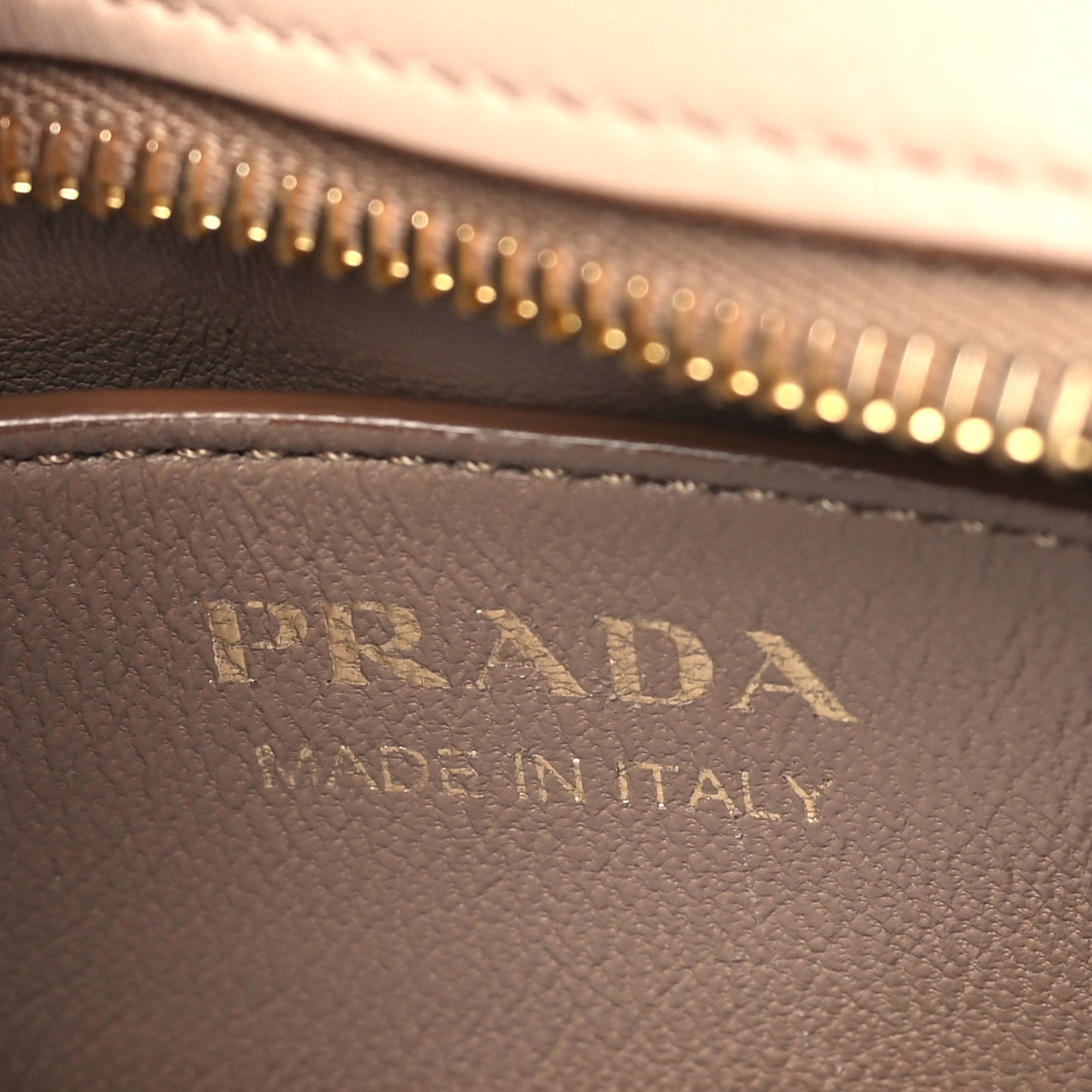 Saffiano Soft Calfskin Bandoliera Bag Cammeo