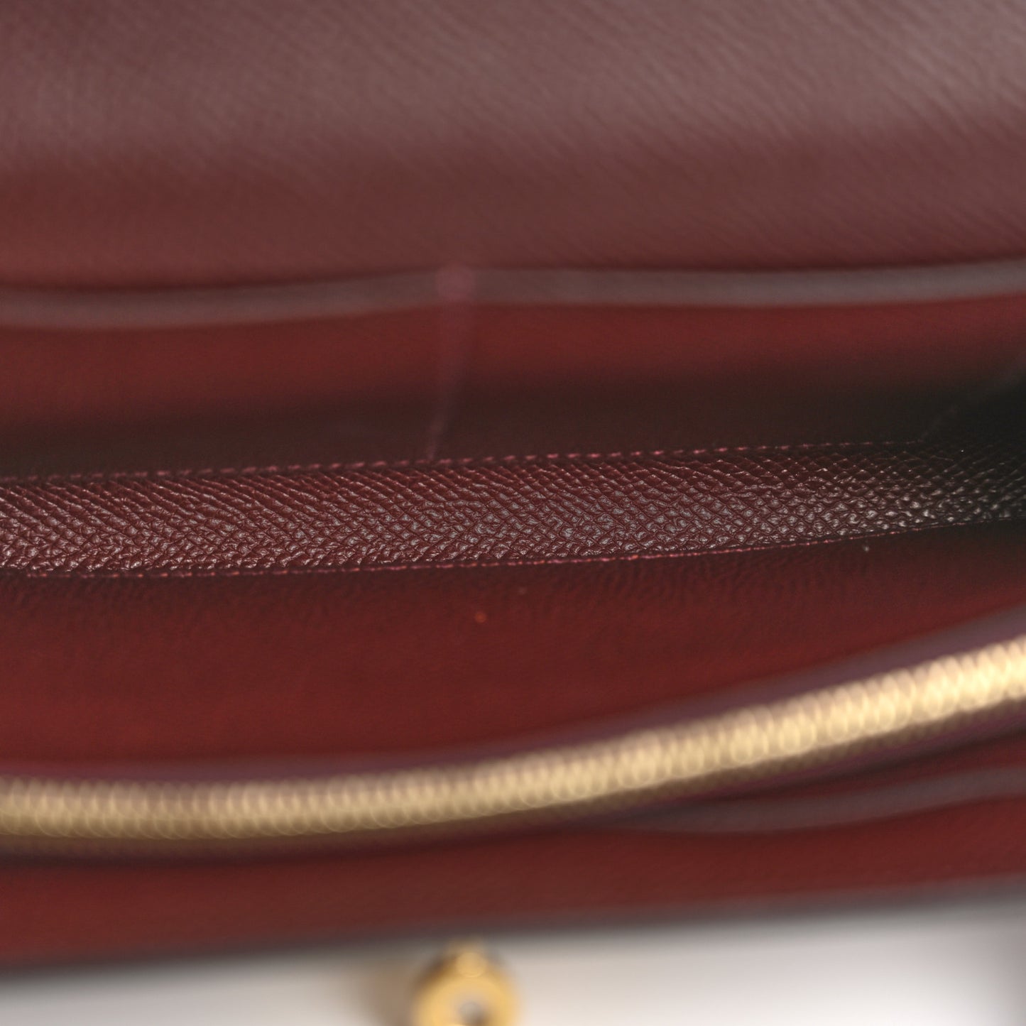 Epsom Kelly Wallet To Go Bordeaux