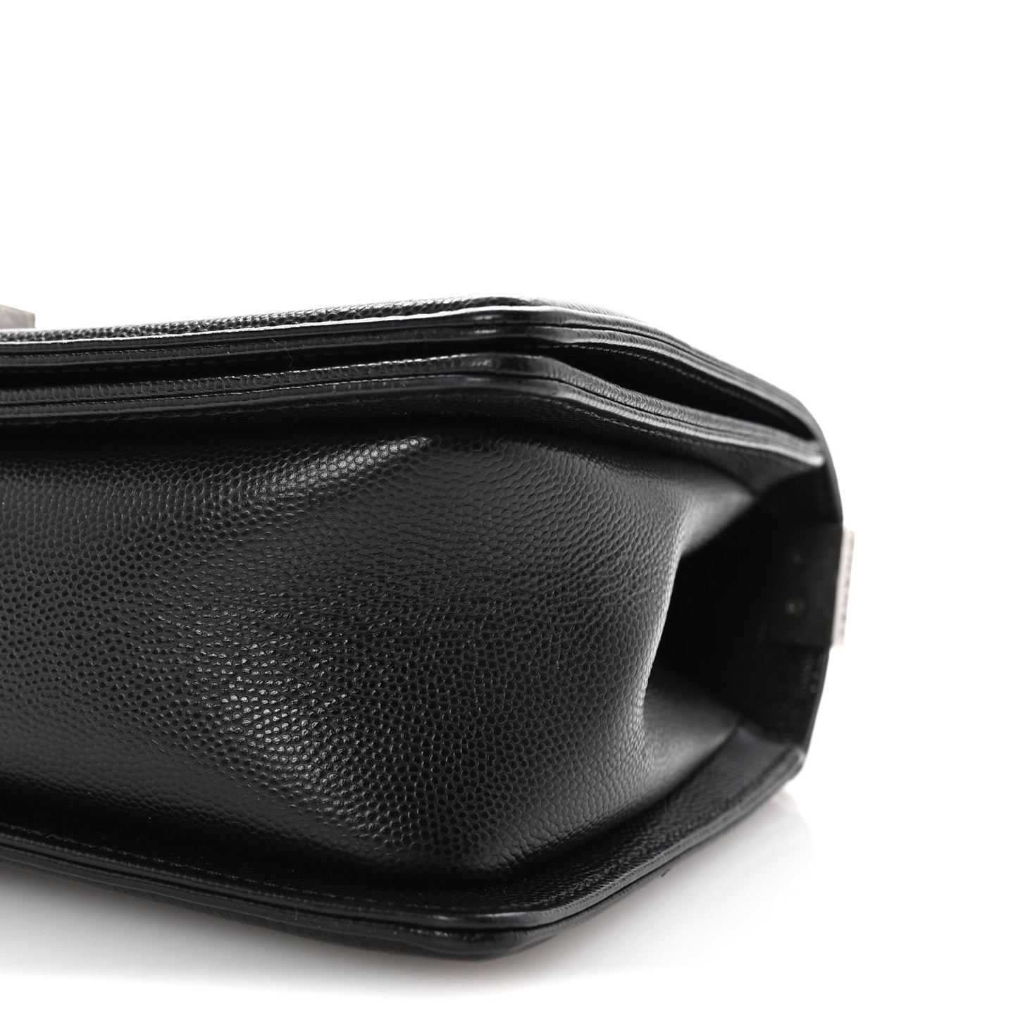 Caviar Quilted Medium Boy Flap Black
