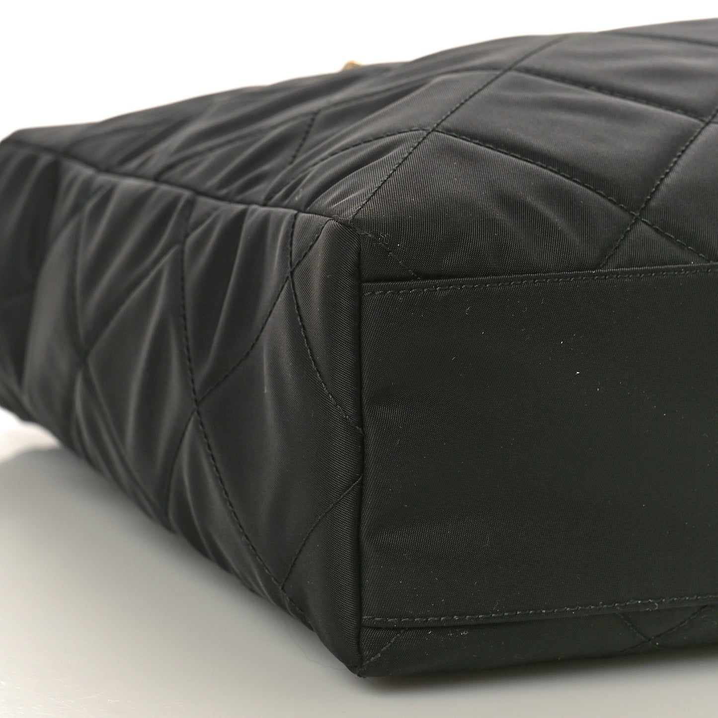 Re-Nylon Impunturato Saffiano Triangle Stitched Re-Edition 1995 Chaine Large Shoulder Bag Black