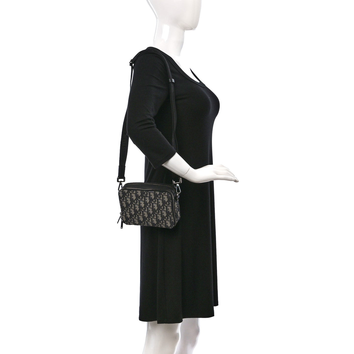 Oblique Pouch Beige Black