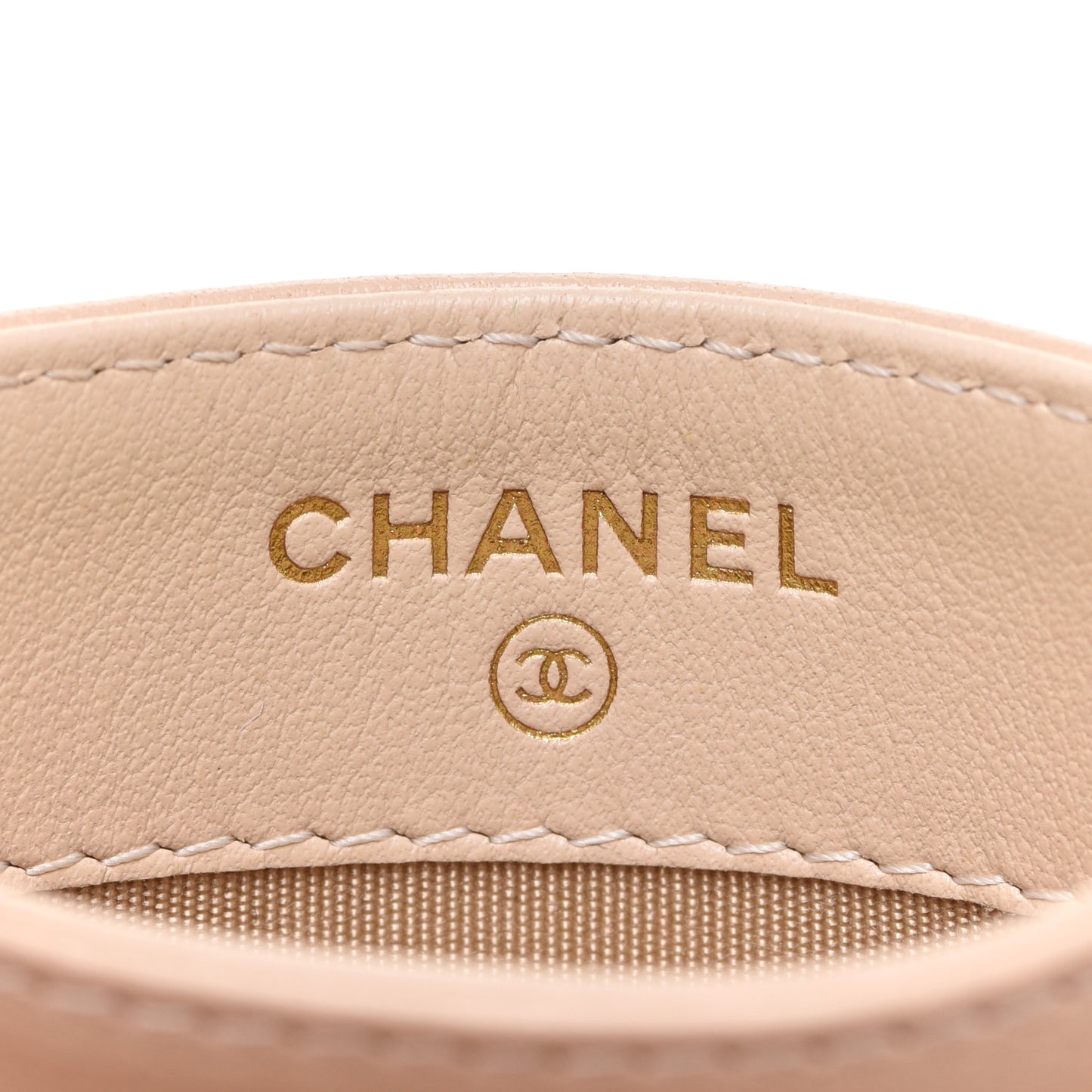 Shiny Goatskin Quilted Chanel 19 Card Holder Beige