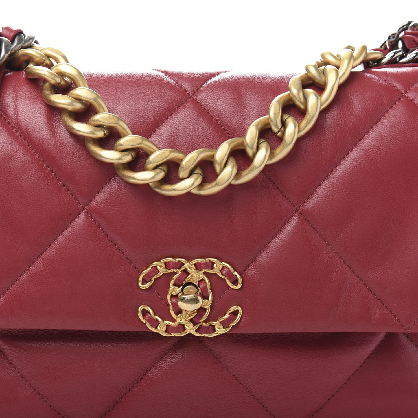 Lambskin Quilted Large 19 Flap Red