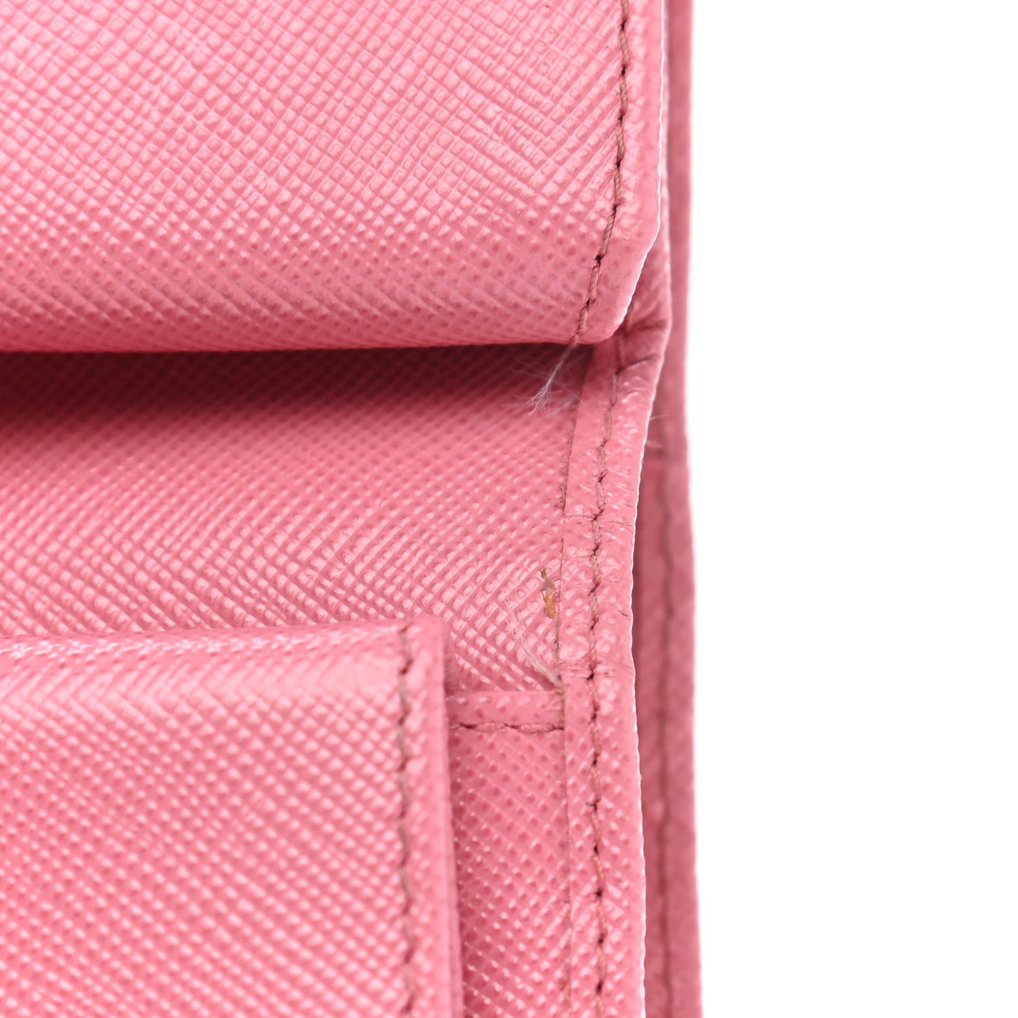 Saffiano Metal Compact Snap Bi-Fold Wallet Petalo
