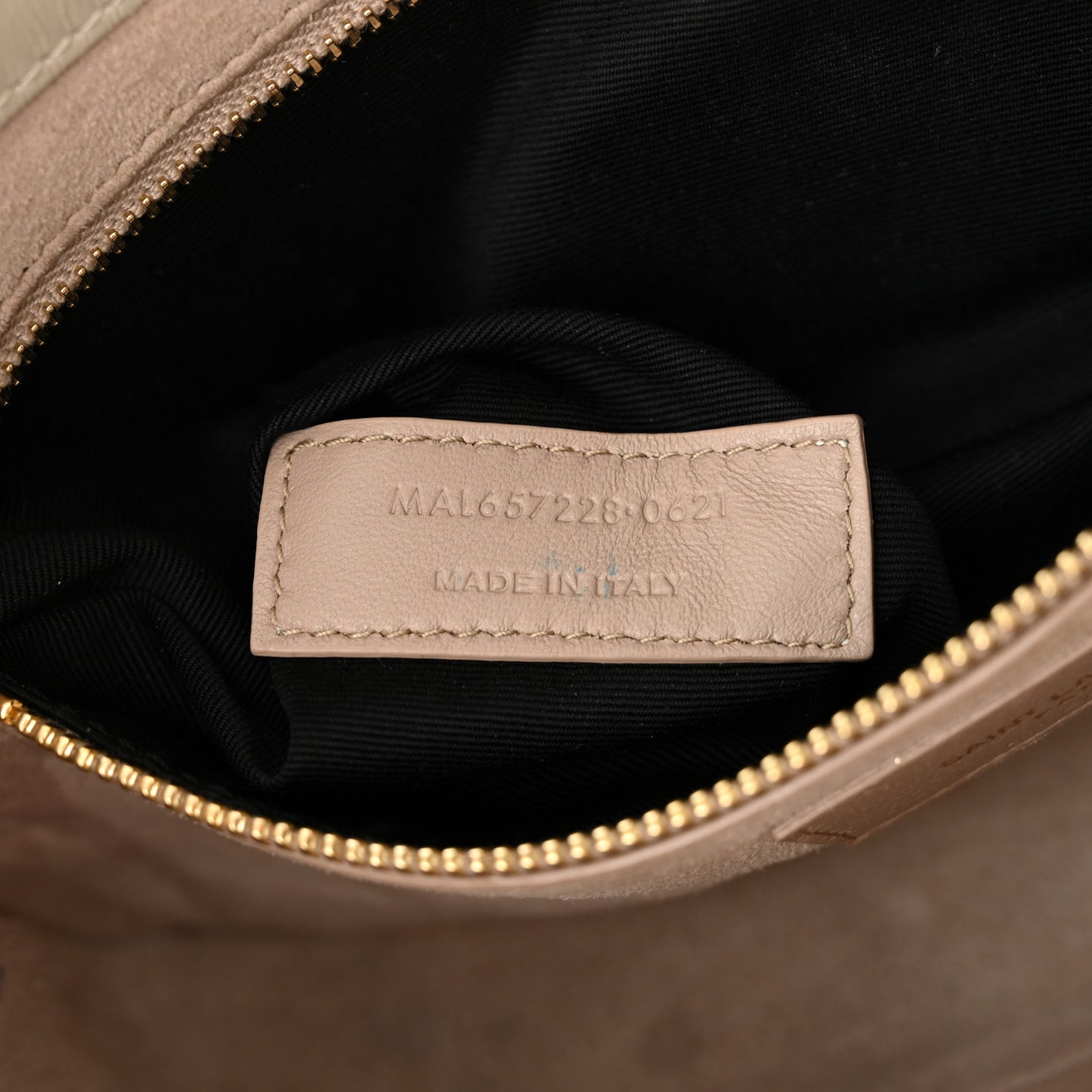 Smooth Calfskin Le 5 A 7 Hobo Crema Soft