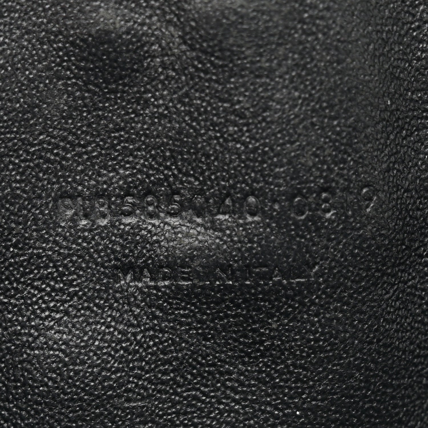 Saint Laurent Grain De Poudre Matelasse Monochrome Monogram Mini Lou Camera Bag Black 7 of 13