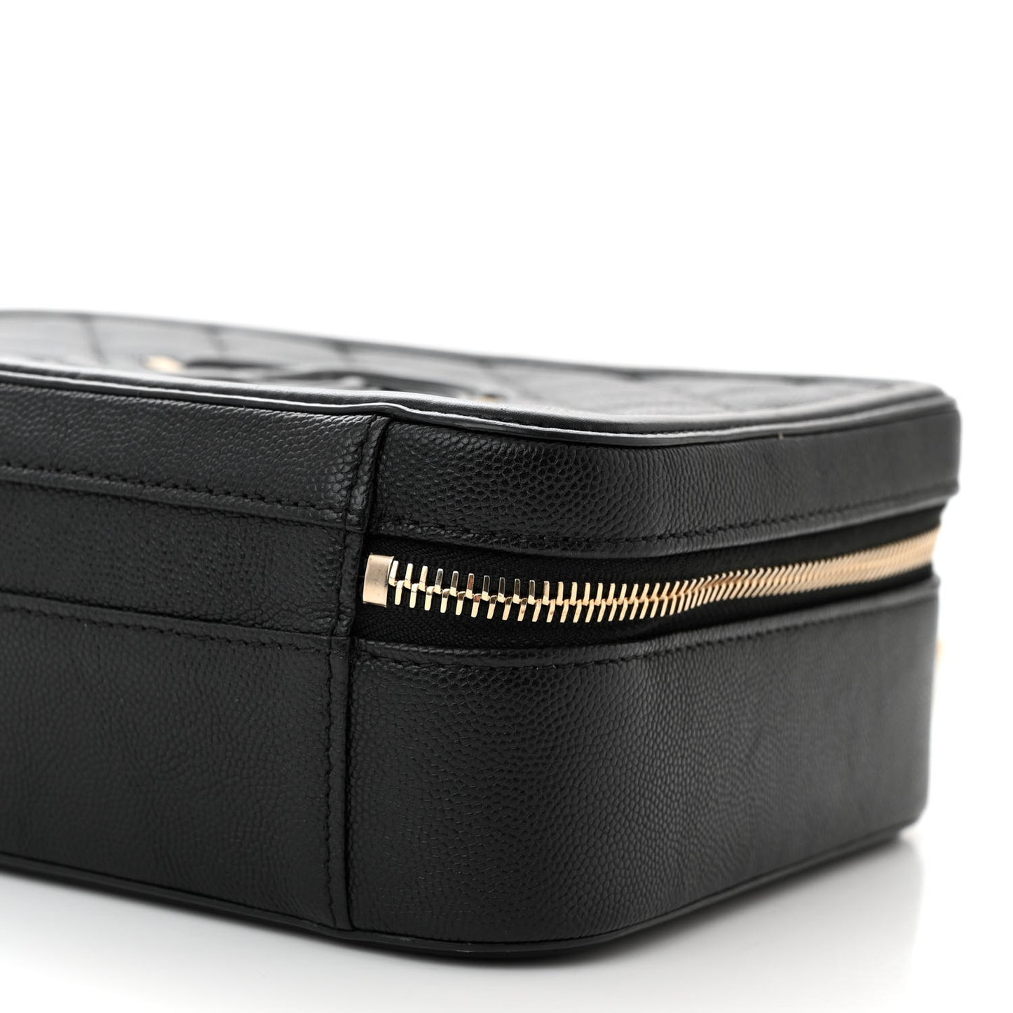 Caviar Quilted Medium CC Filigree Vanity Case Black