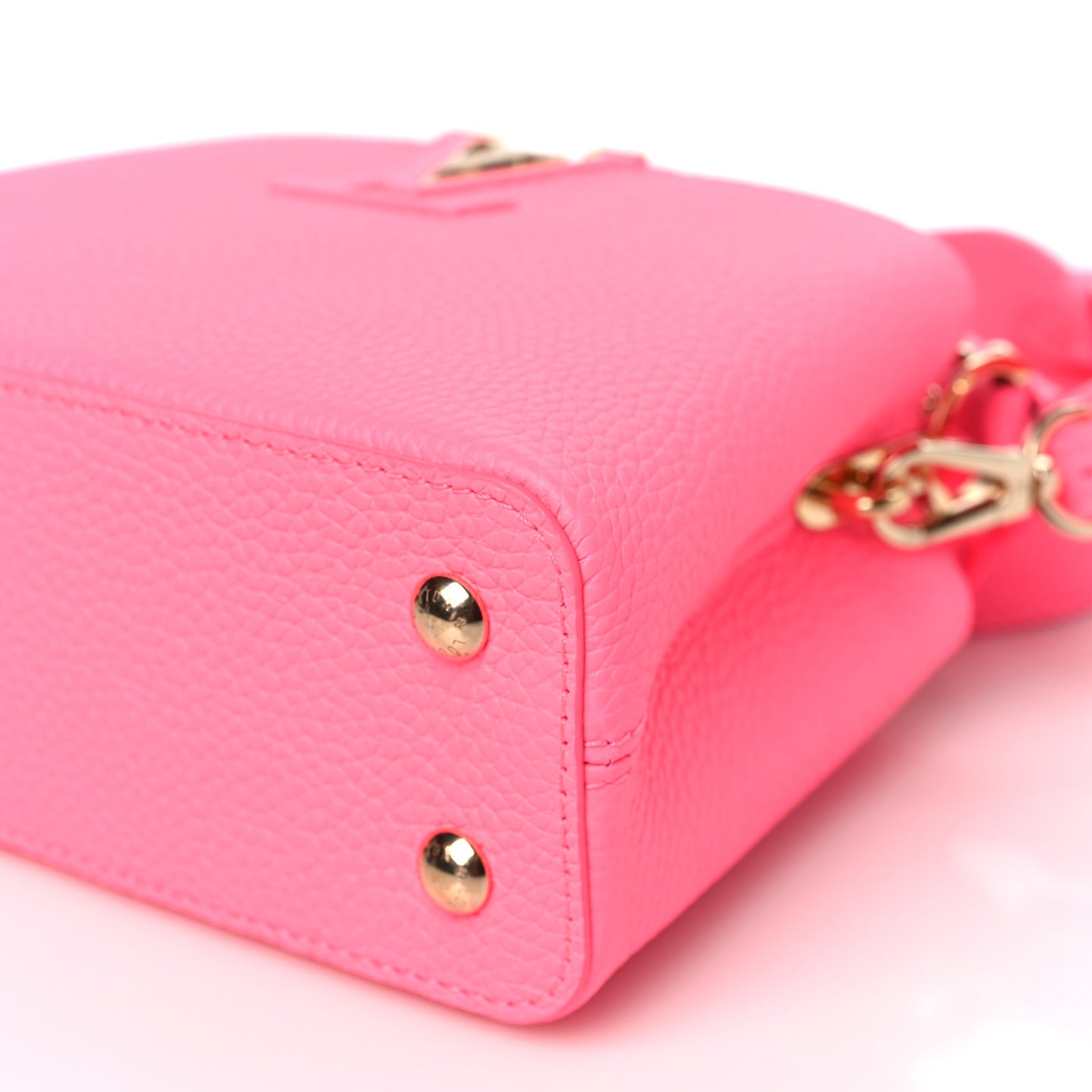 Taurillon Monogram Capucines Mini Fluo Pink