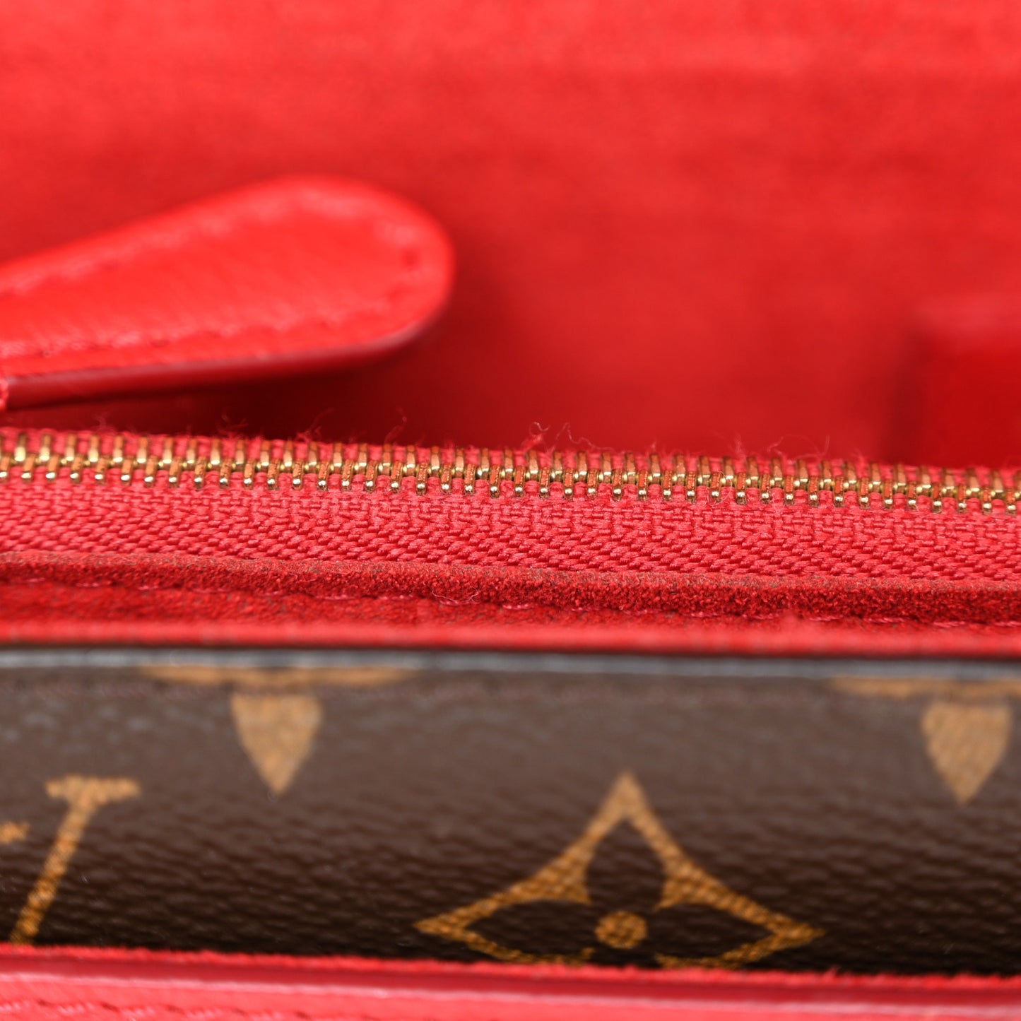 Monogram Victoire Cherry