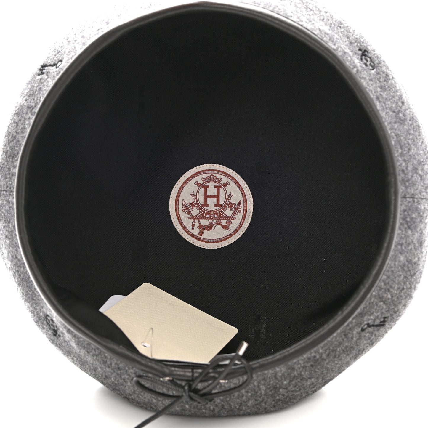 Cashmere Lambskin Saint-Honore Charms Beret 57 Charbon