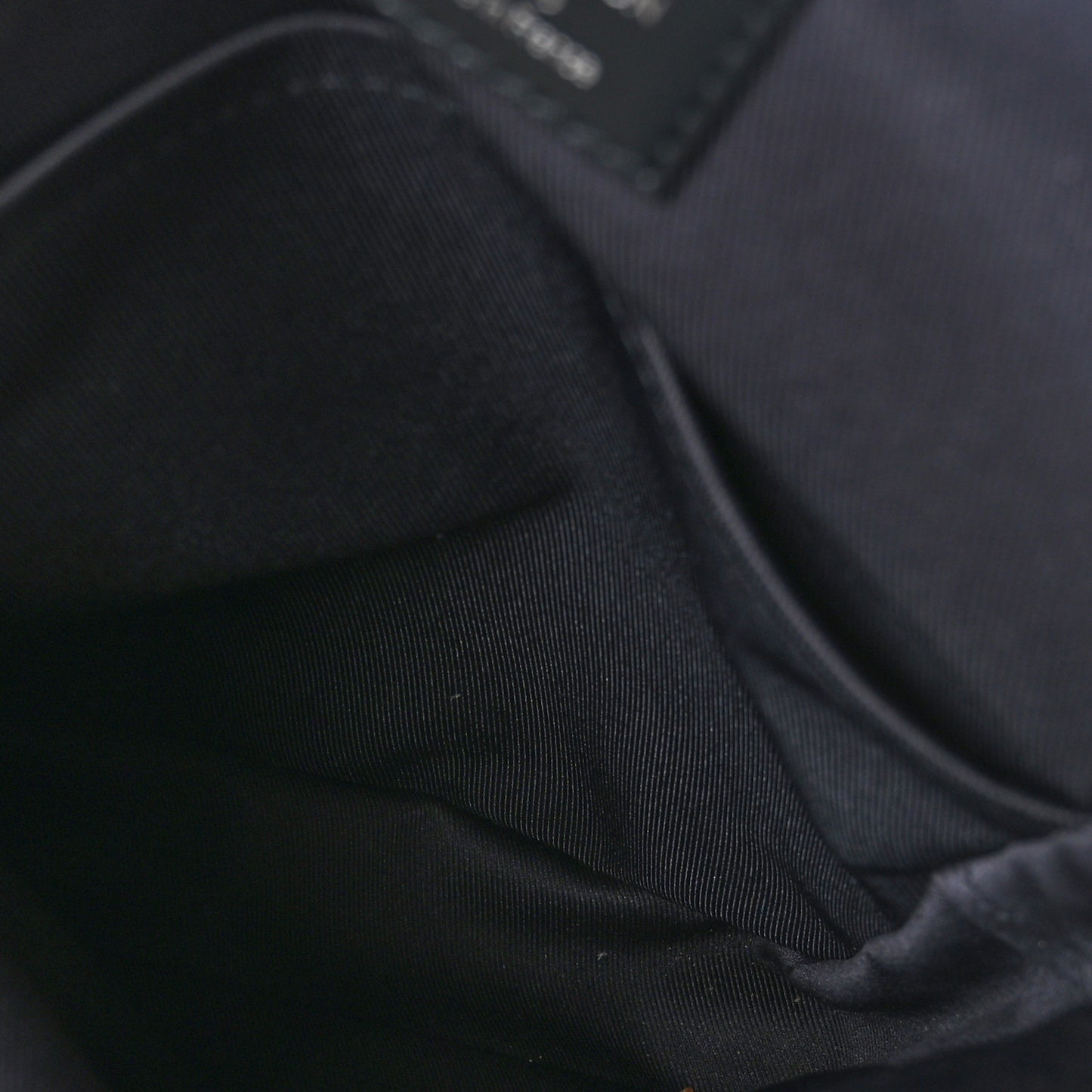 Damier Graphite Avenue Sling Bag