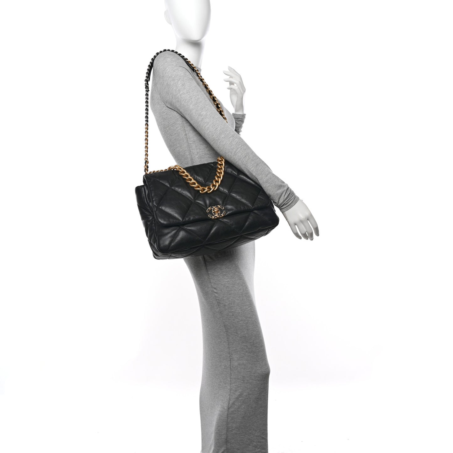 Goatskin Quilted Maxi Chanel 19 Flap Black