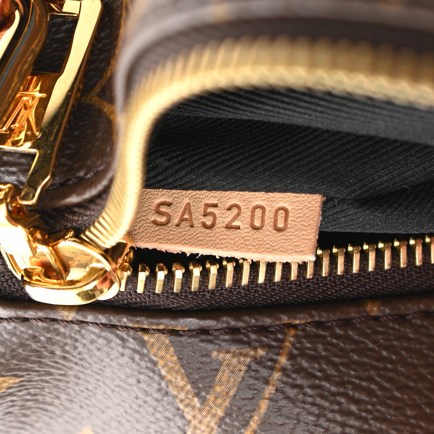 Louis Vuitton Monogram Bumbag 7 of 11