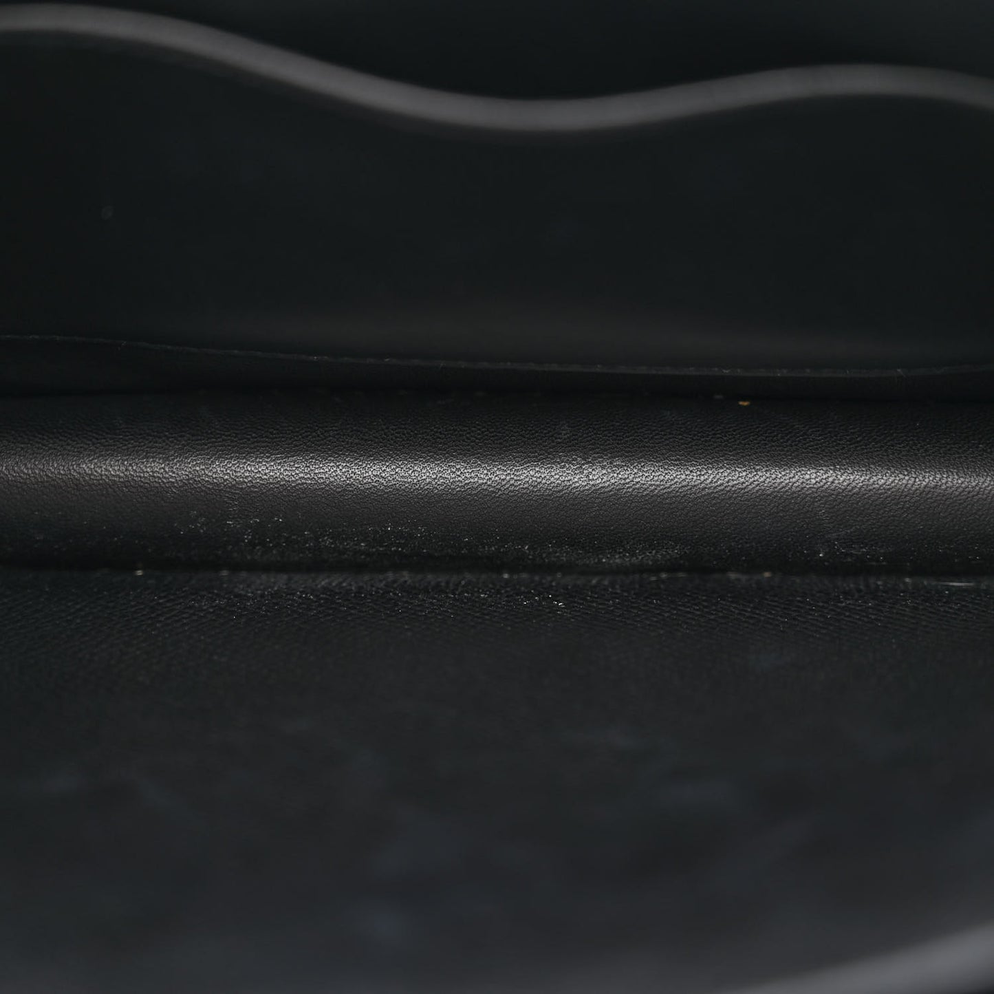 Epsom Constance 24 Black