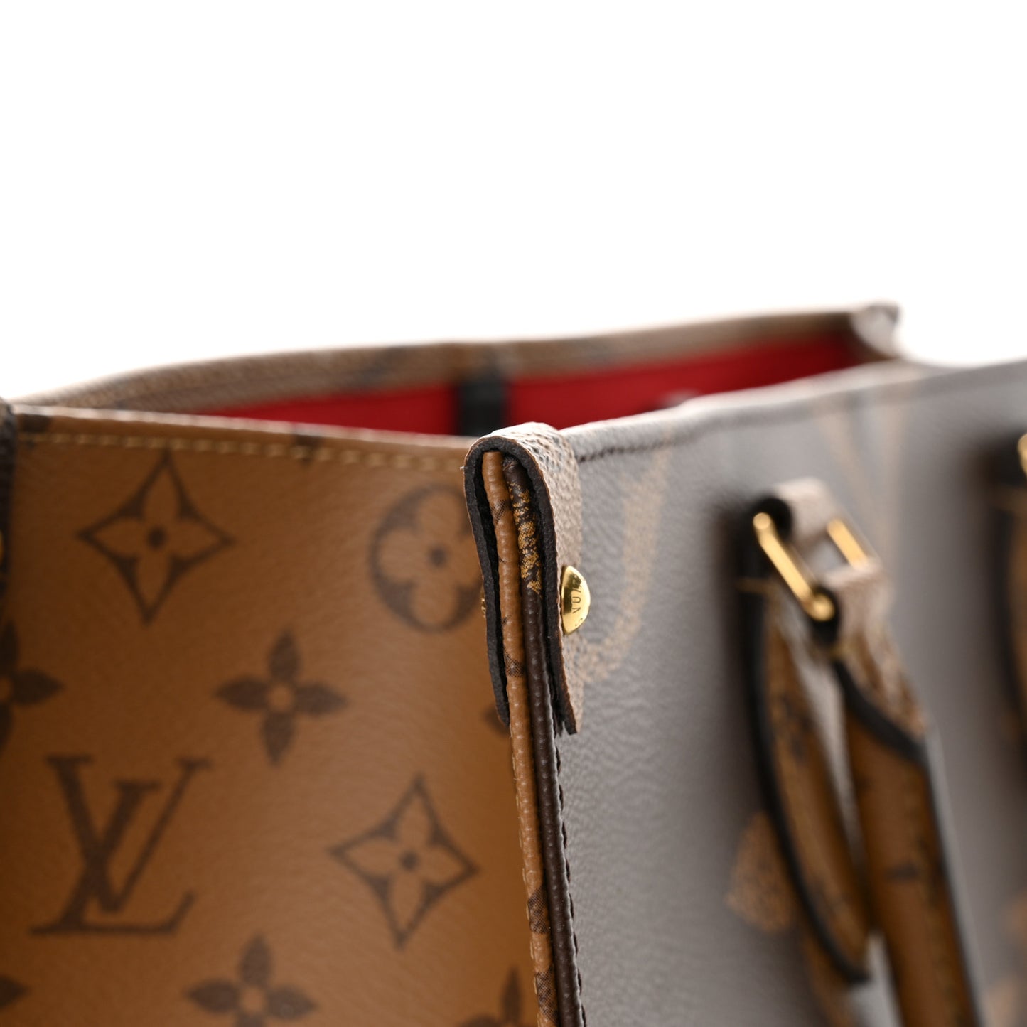 Reverse Monogram Giant Onthego MM