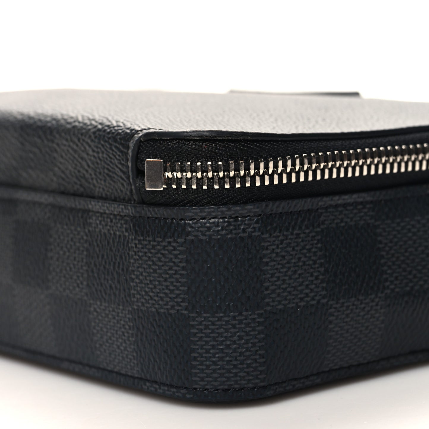 Damier Graphite Alpha Wearable Wallet