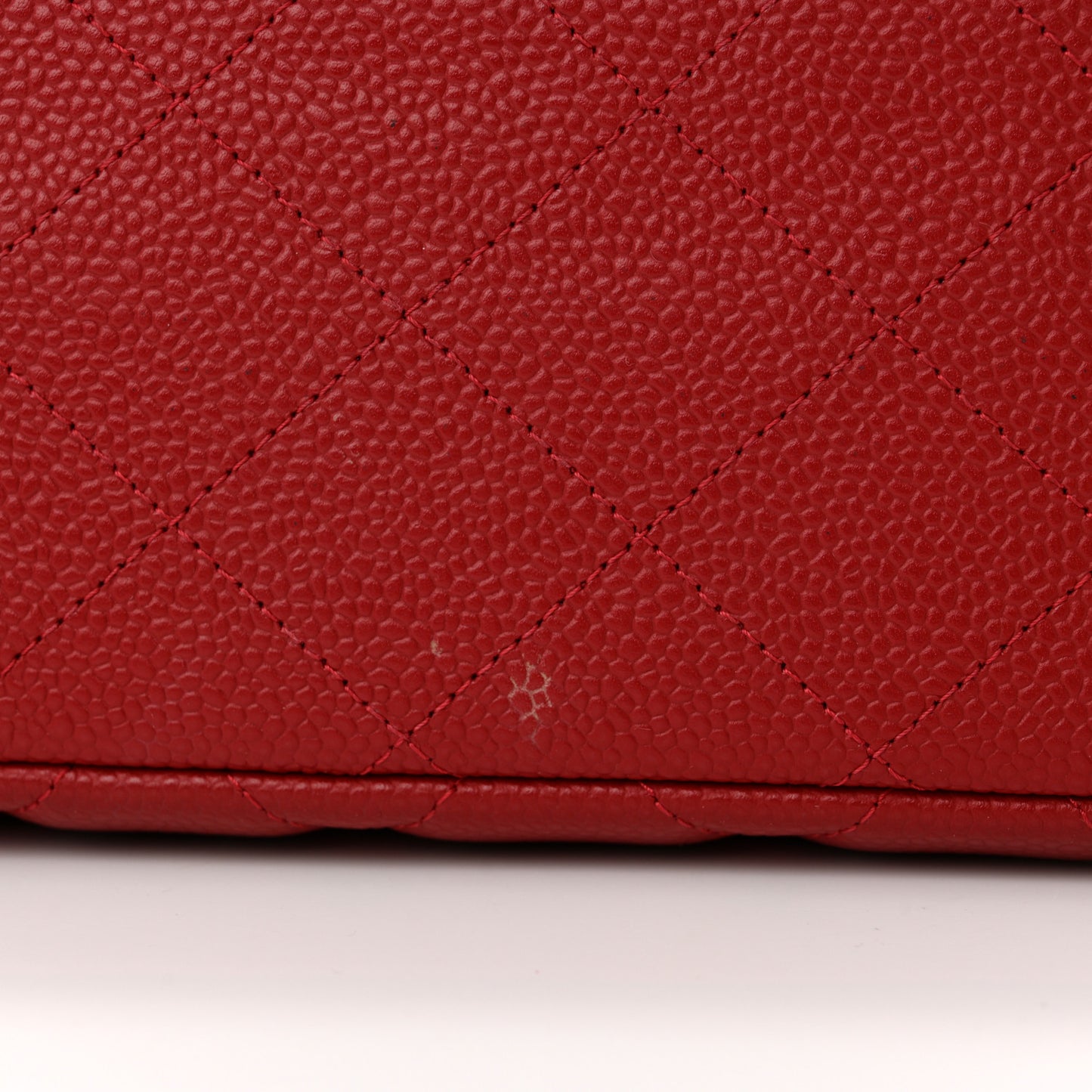 Caviar Quilted Maxi Single Flap Red