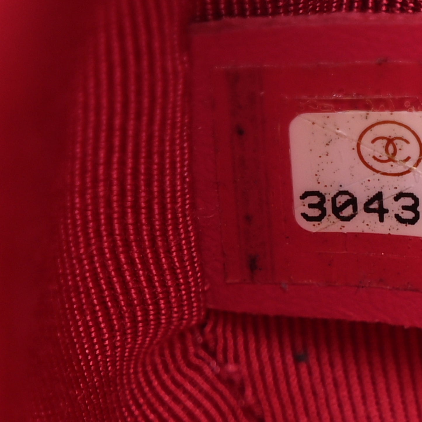 Caviar Quilted Small Fashion Therapy Bowling Bag Dark Pink