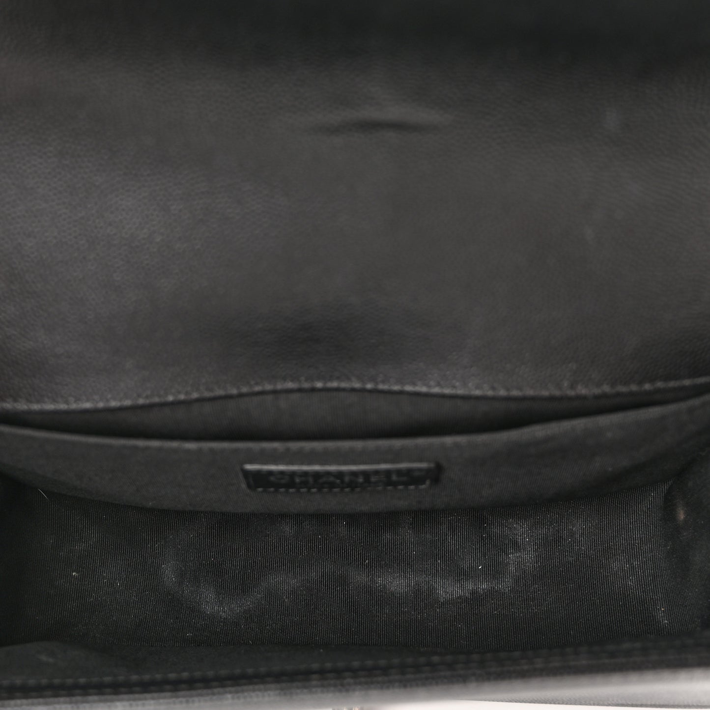 Caviar Quilted Medium Boy Flap Black