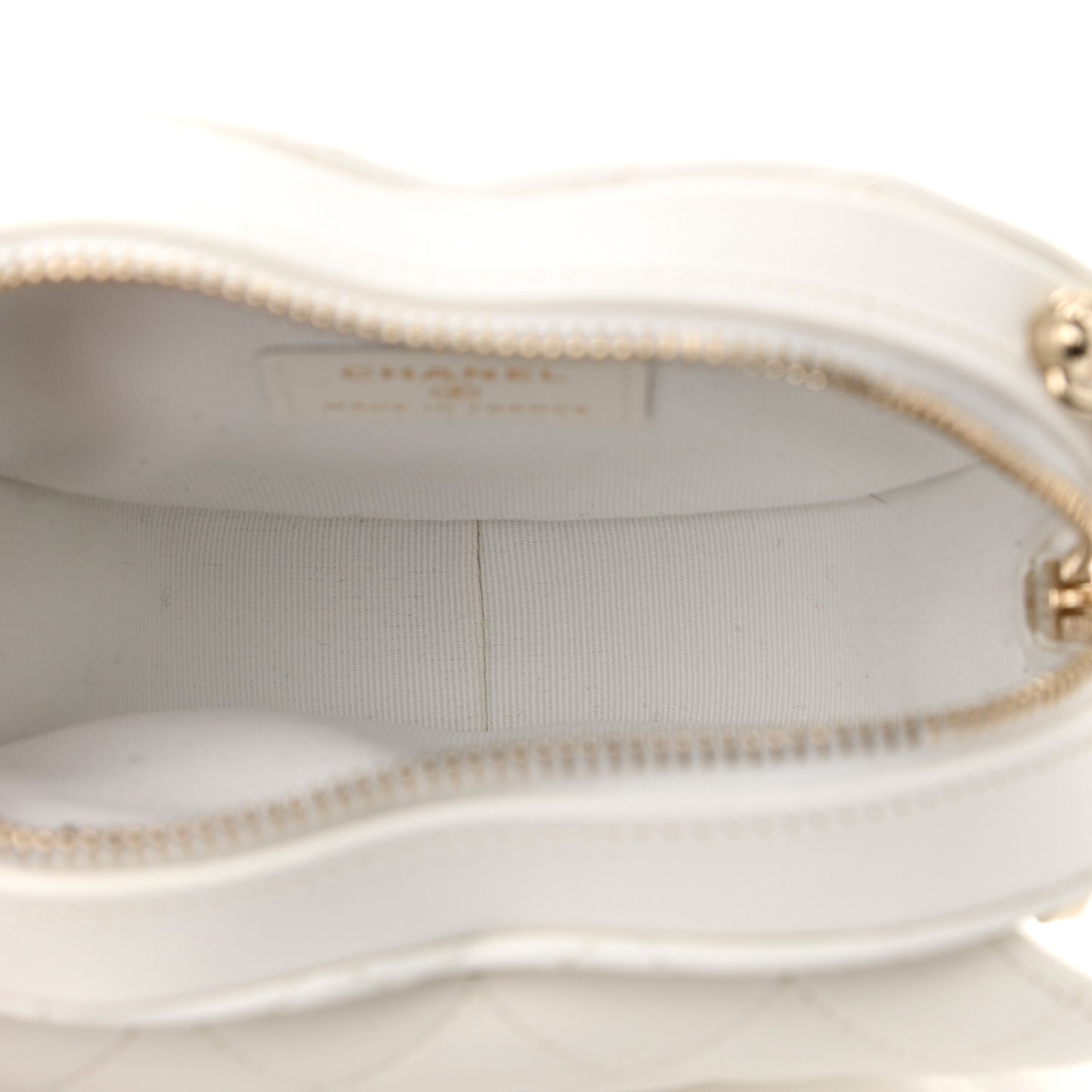 Lambskin Quilted CC In Love Heart Clutch With Chain White
