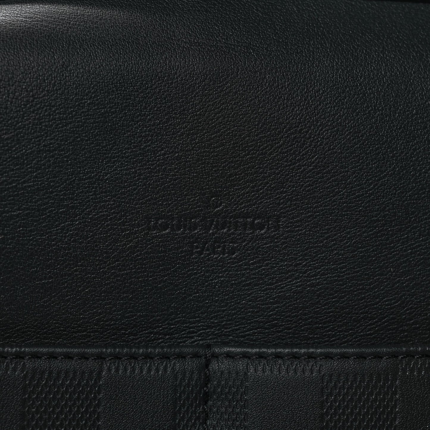 Damier Infini Calypso MM Black