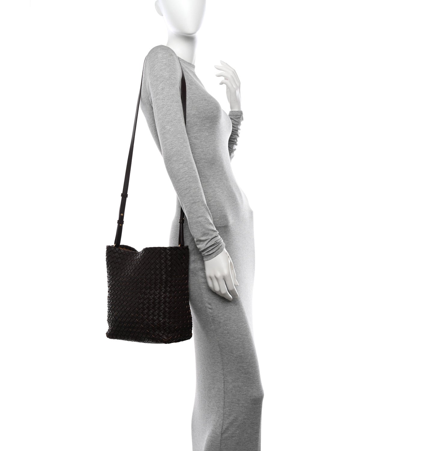 Bottega Veneta Nappa Intrecciato Cabat Bucket Ebano 2 of 15