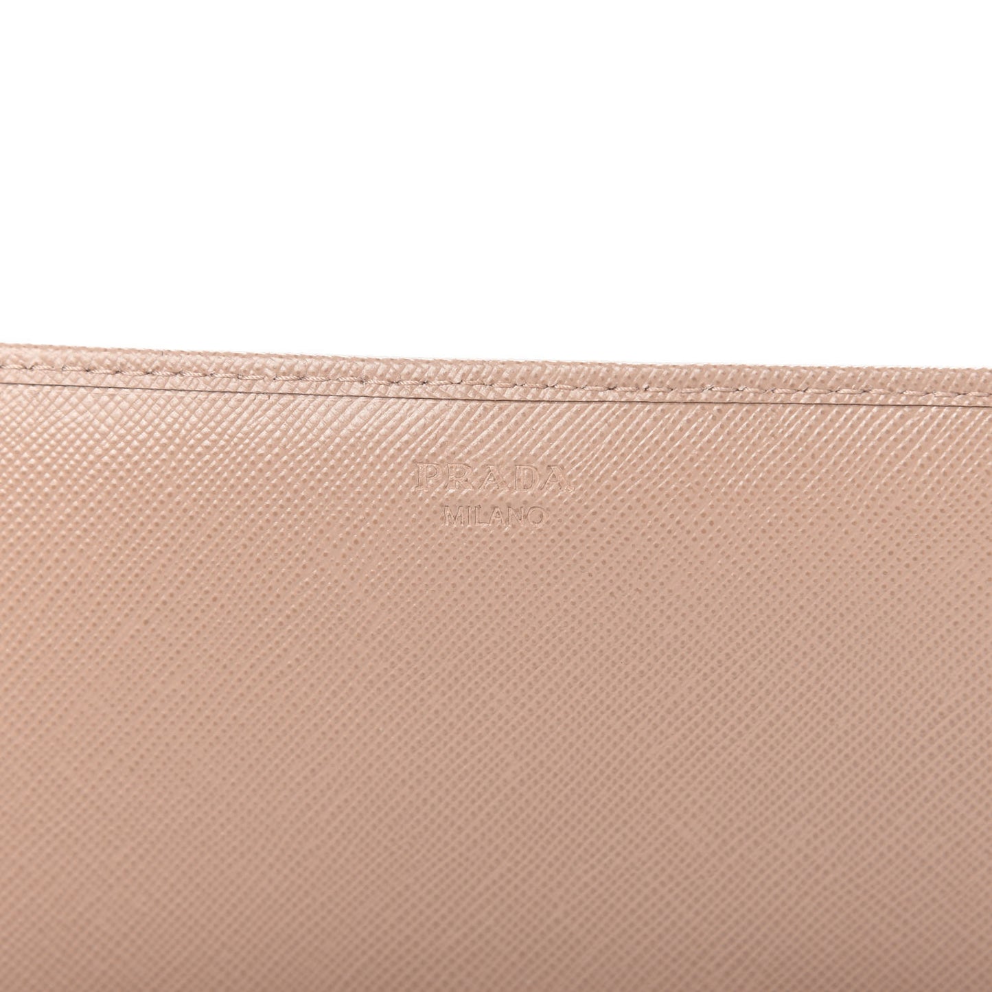 Saffiano Metal Oro Chain Wallet Cammeo