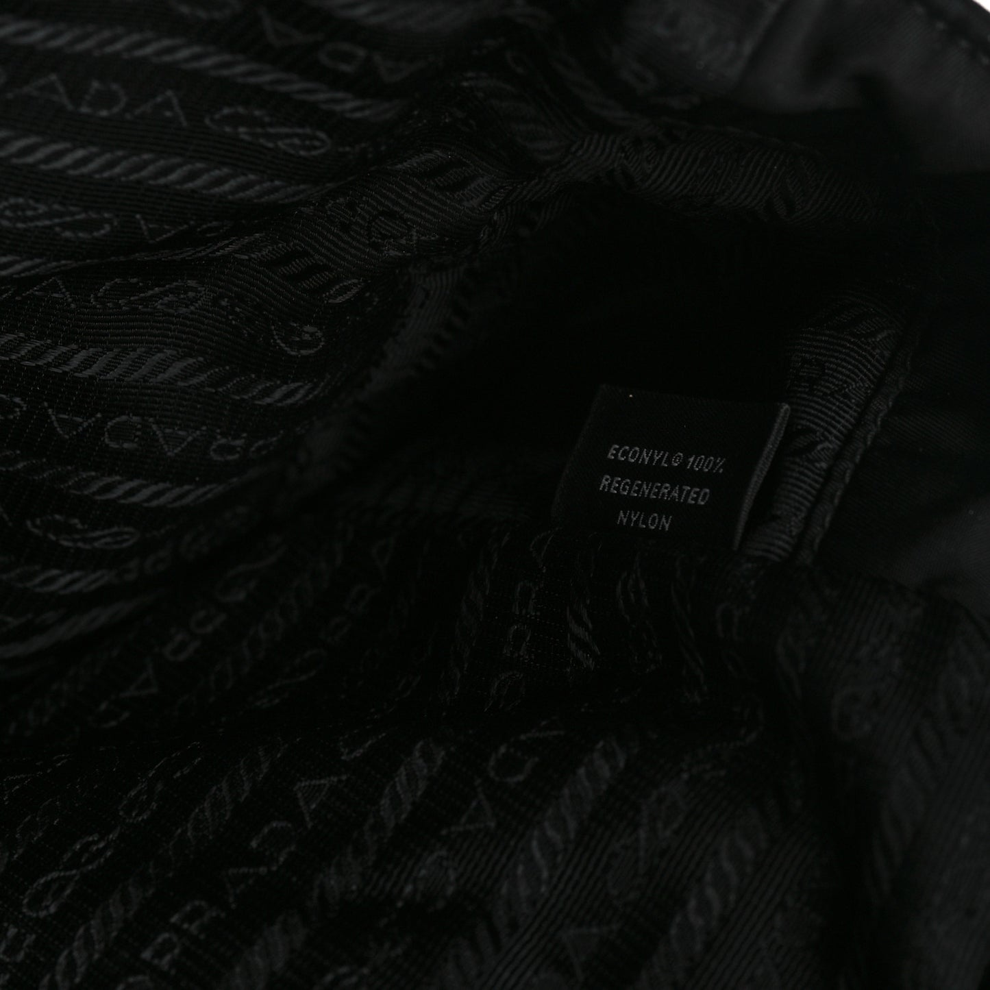 Re-Nylon Impuntu Quilted Re-Edition 1995 Chaine Medium Tote Bag Black