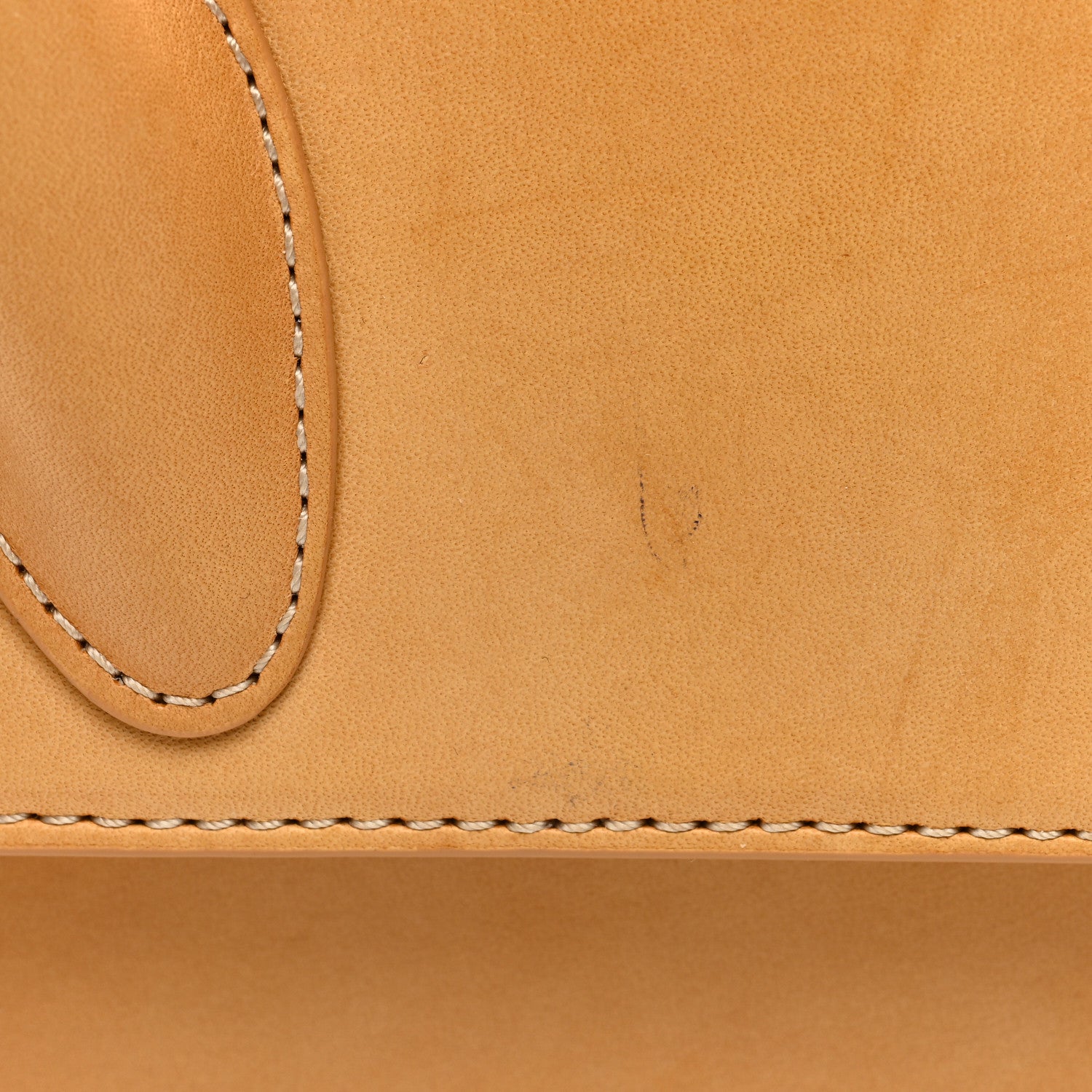 Jacquemus Calfskin Le Chiquito Moyen Light Brown 9 of 12