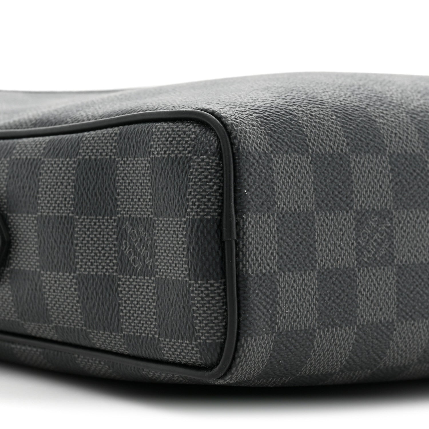 Louis Vuitton Damier Graphite Dayton Reporter PM 8 of 8