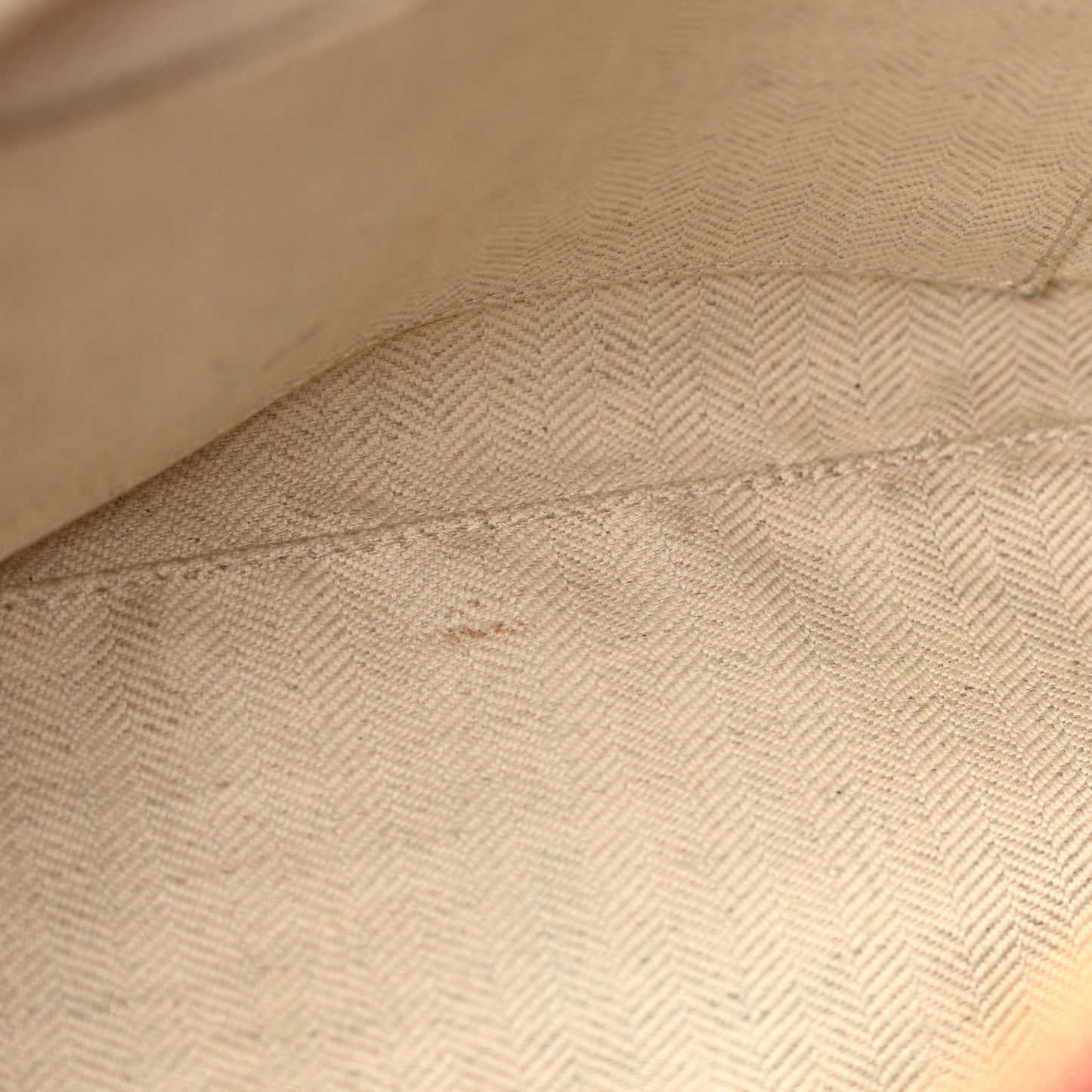 Grained Calfskin Small Puzzle Bag Rouge