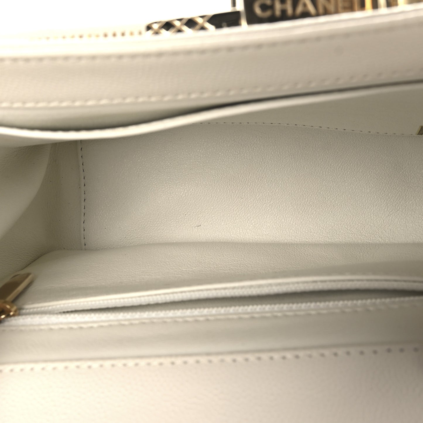 Caviar Quilted Small Business Affinity Flap White