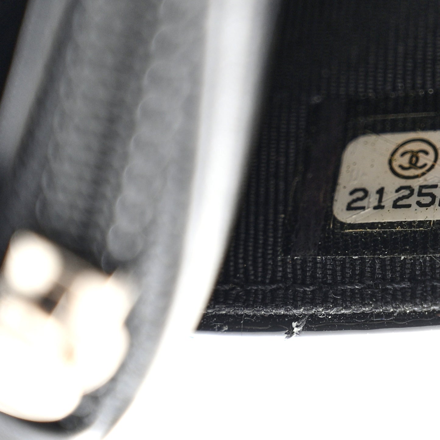 Patent Quilted Wallet On Chain WOC Black