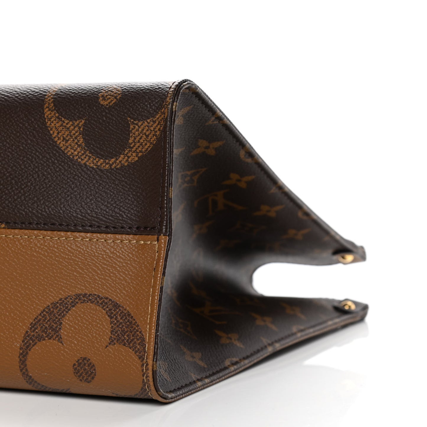Reverse Monogram Giant Onthego MM