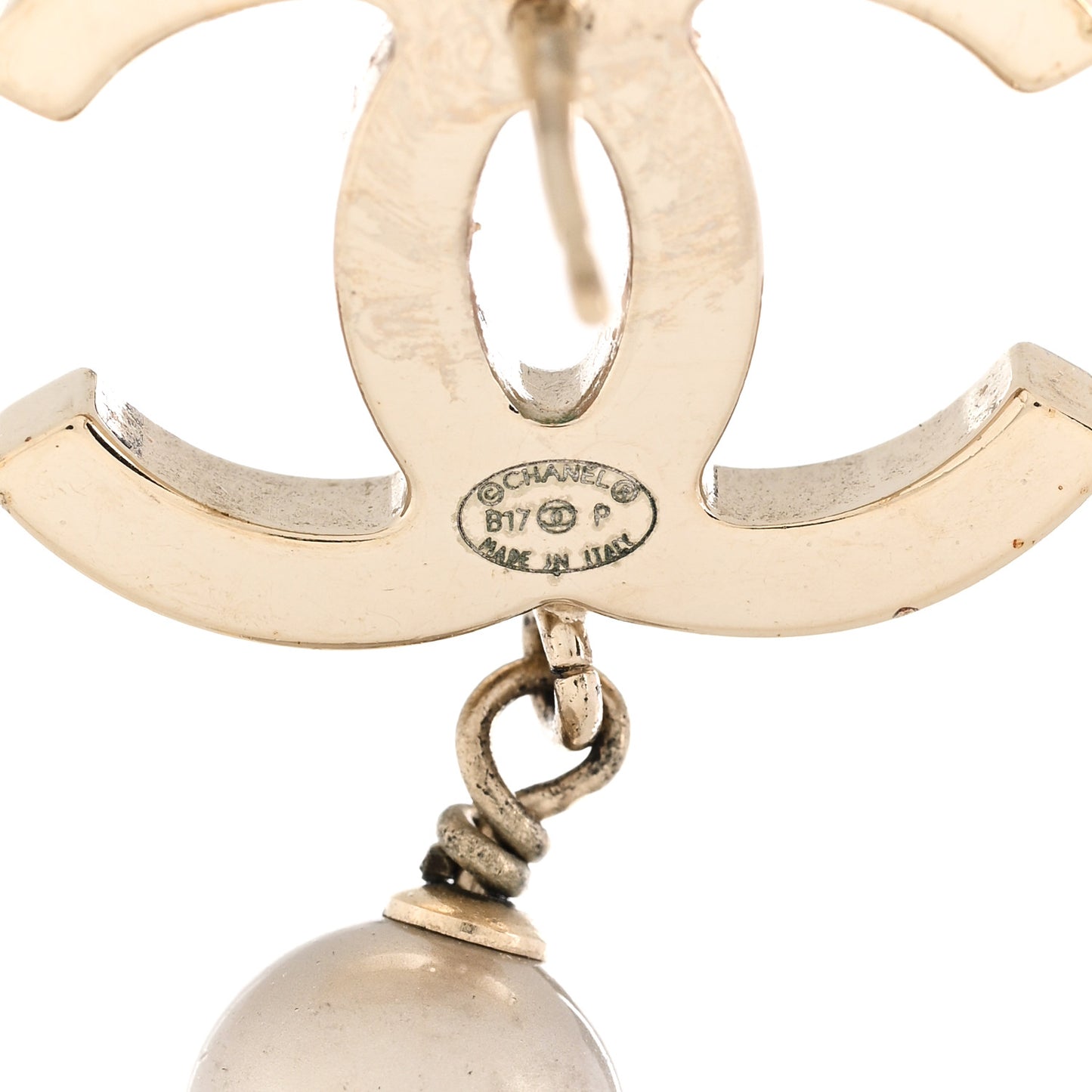Metal Bead Pearl CC Drop Earrings Golden Pearly White