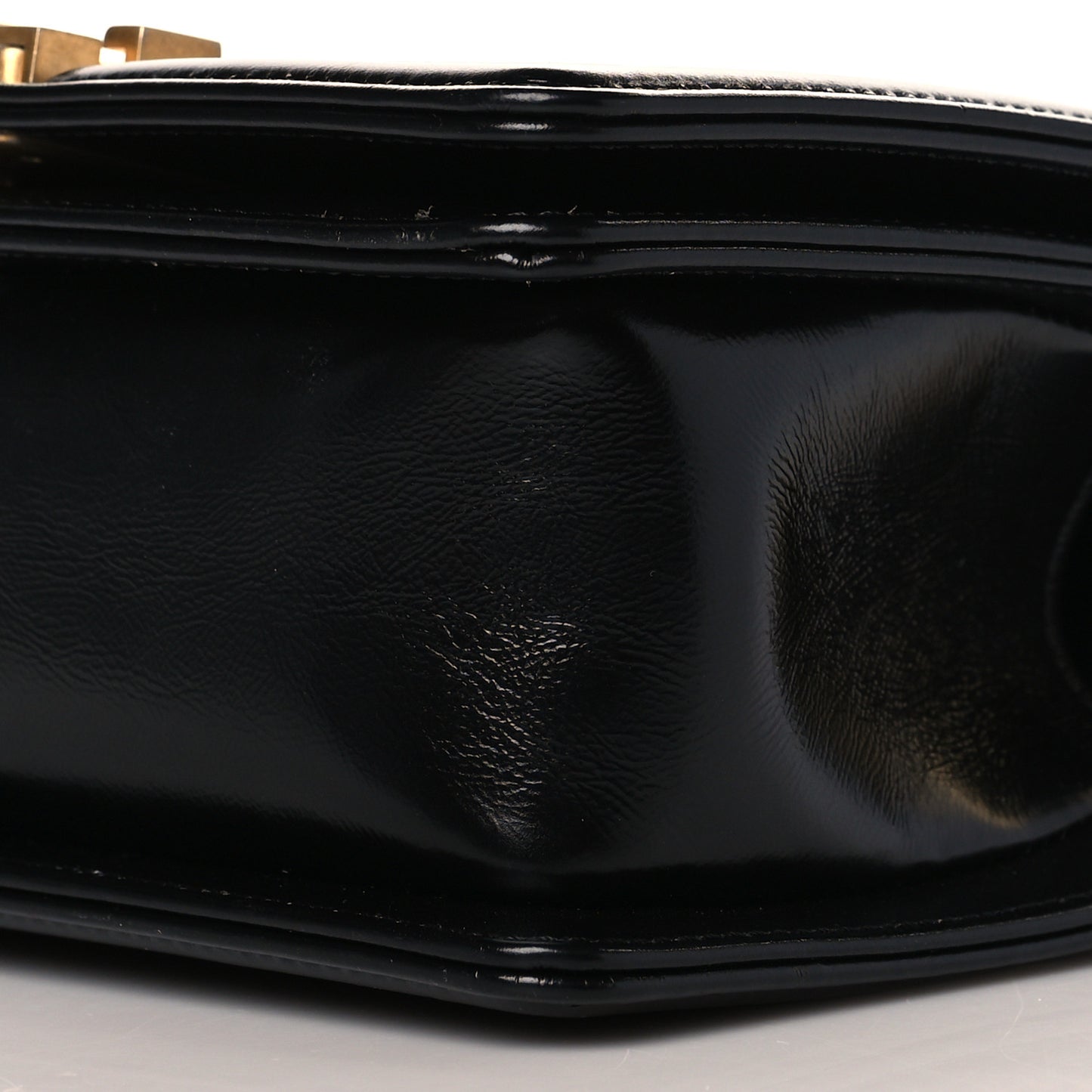 Metallic Glazed Calfskin Medium Boy Flap Black Gold