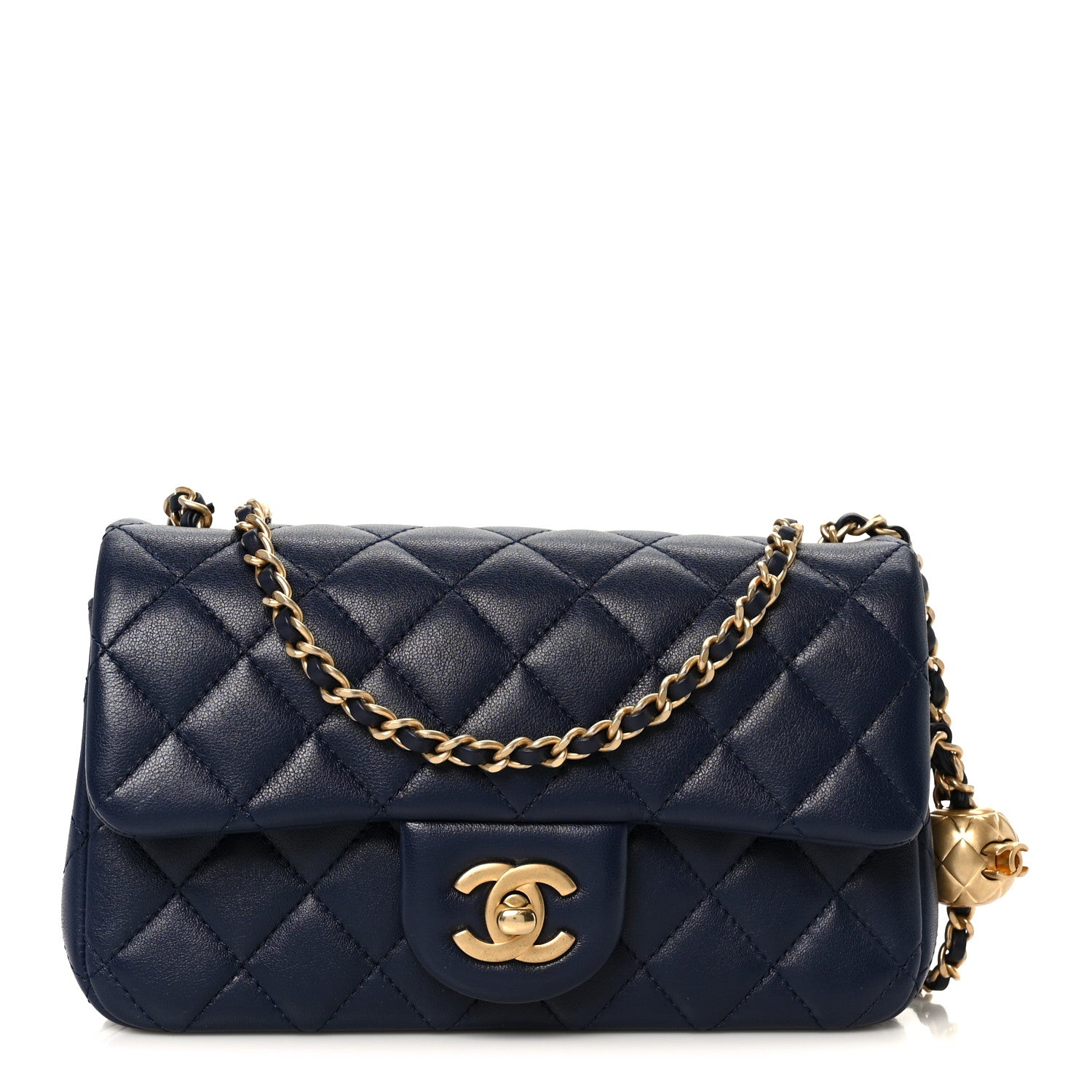 CHANEL ネイビー キルティング バッグ Chanel Lambskin Quilted Mini Pearl Crush Rectangular Flap Navy
