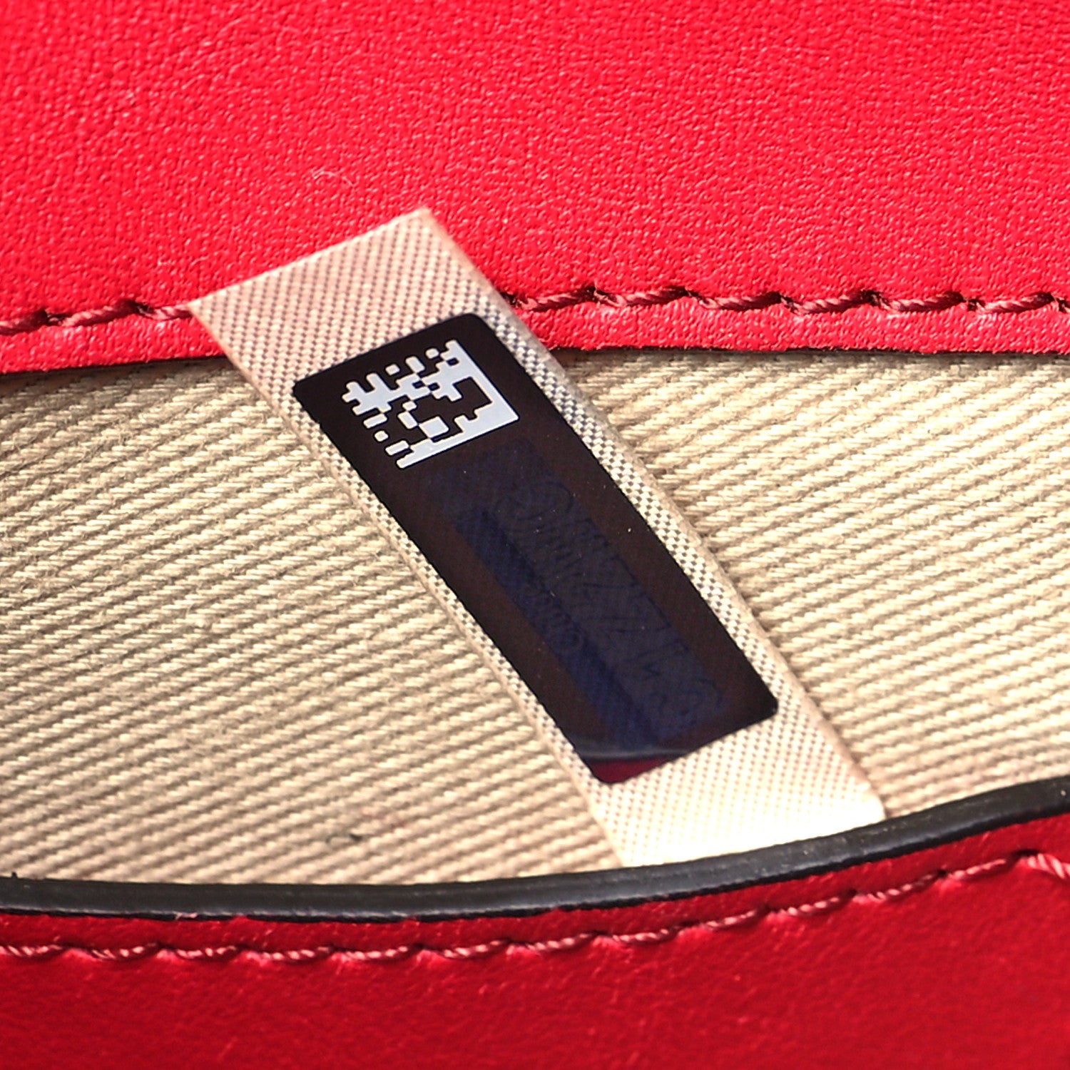 Chloe Calfskin Crocodile Embossed Small Tess Bag Dusky Red 7 of 11