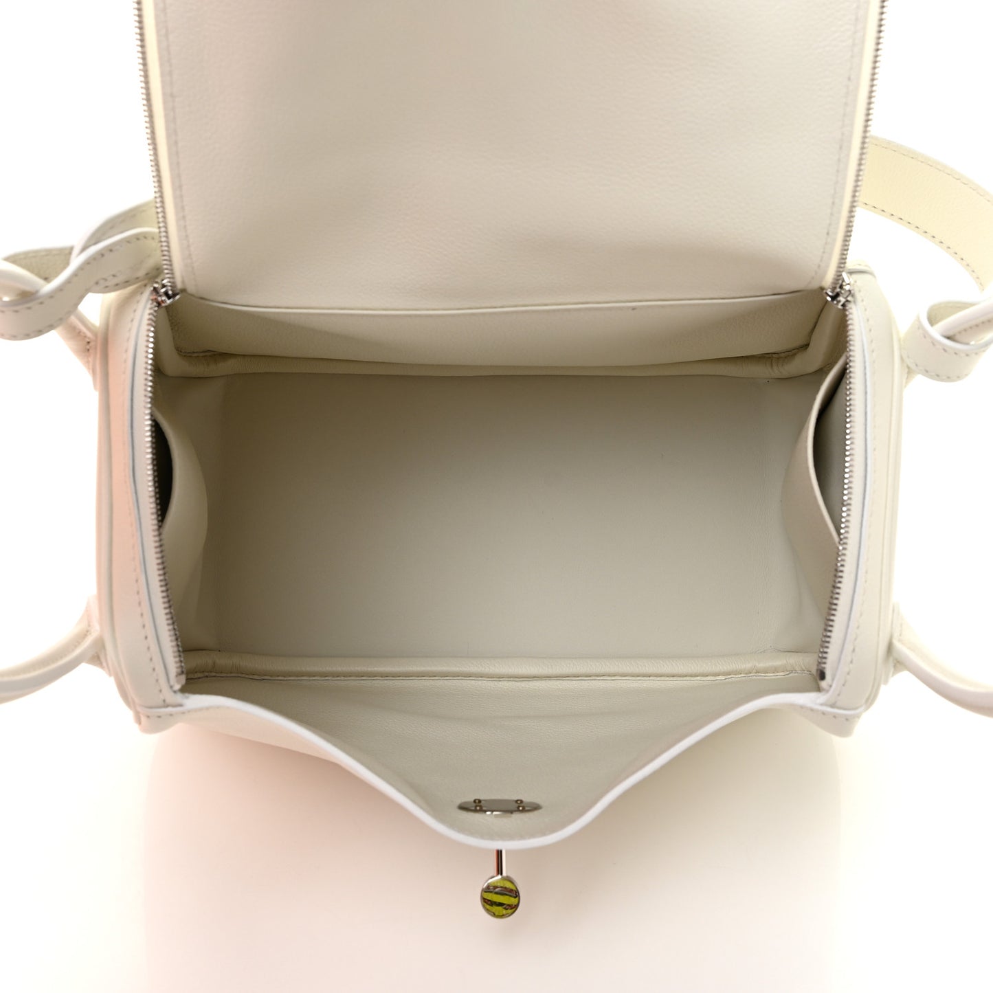 Evercolor Lindy 26 White