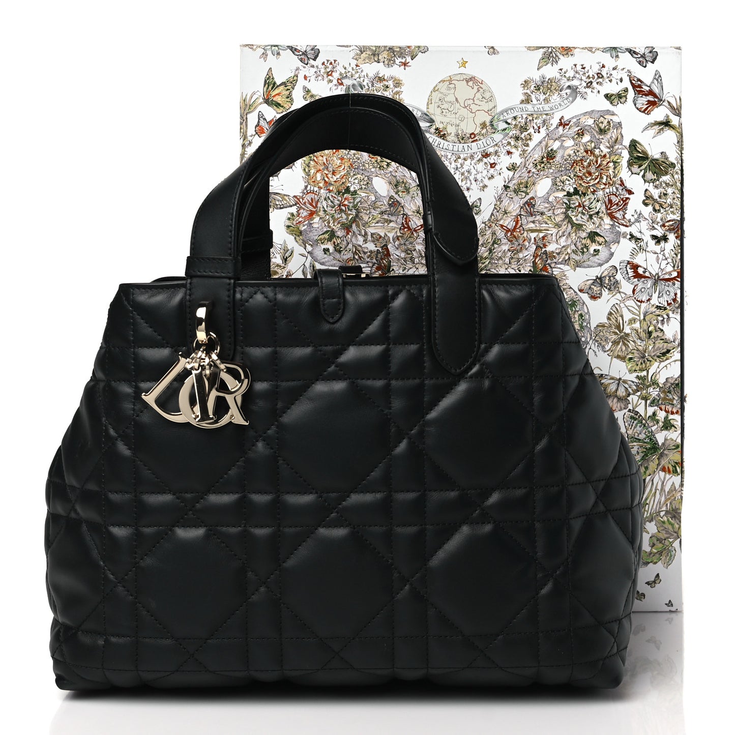 Calfskin Macrocannage Medium Toujours Black