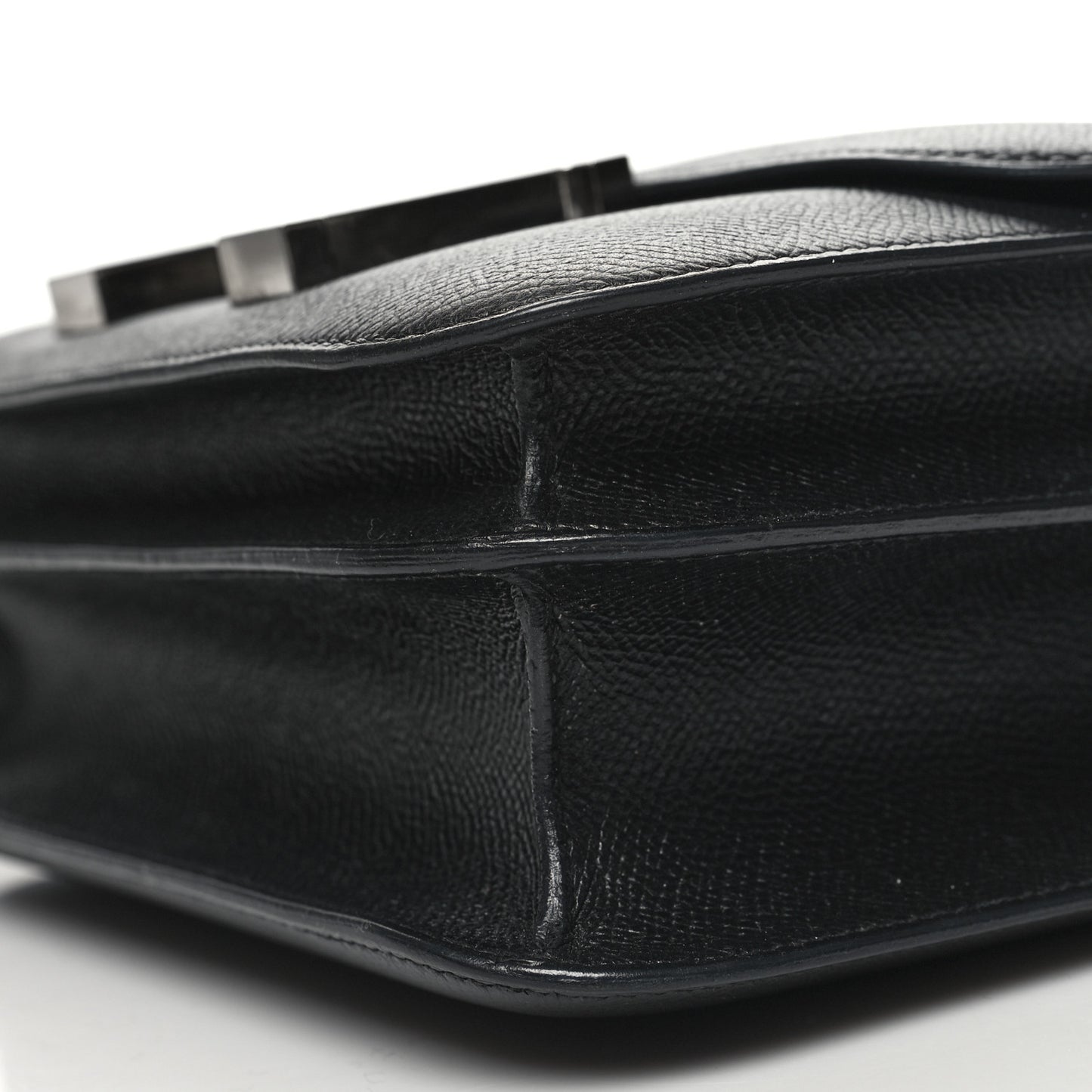 Epsom Constance 24 Black