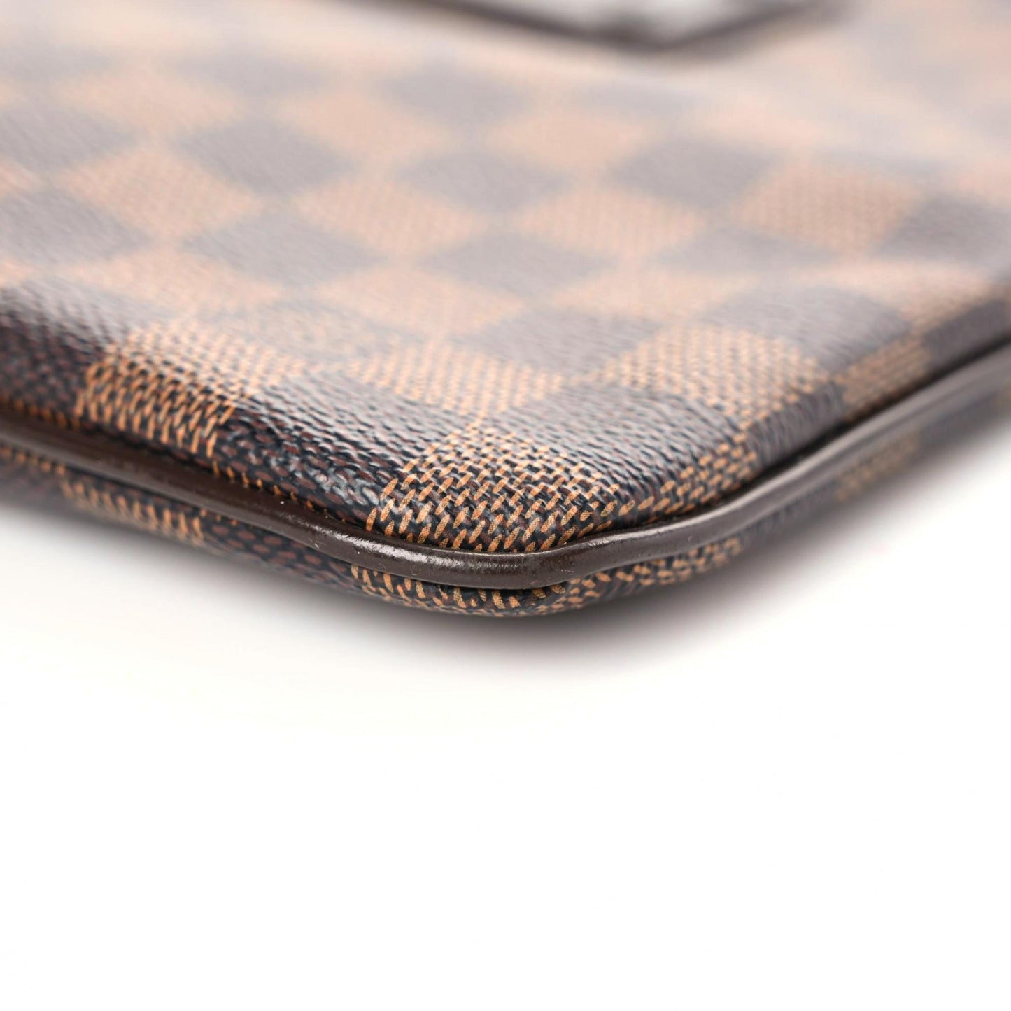 Damier Ebene Brooklyn Flat Pochette