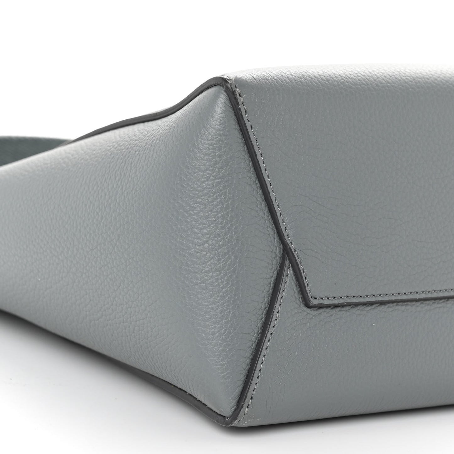 Soft Grained Calfskin Small Sangle Bucket Bag Grey