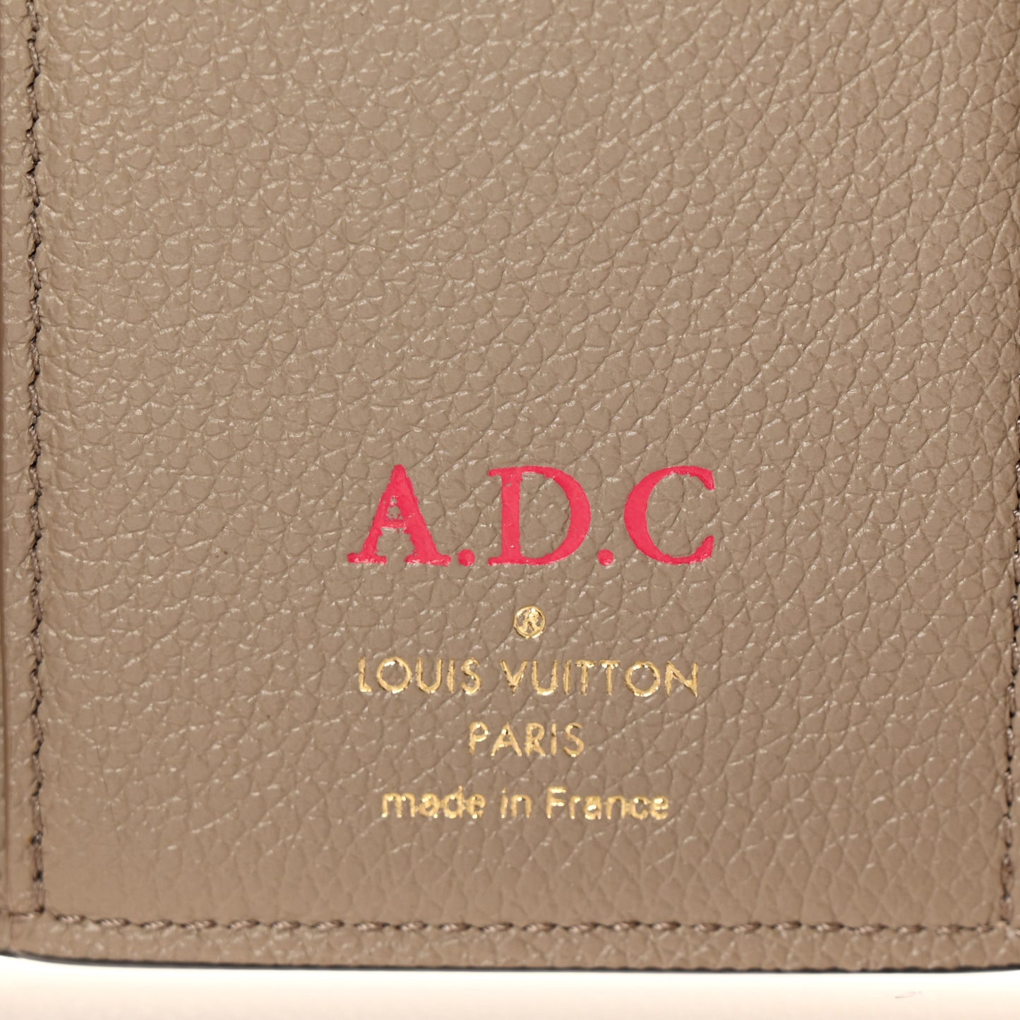 Empreinte Monogram Giant Victorine Wallet Tourterelle Creme