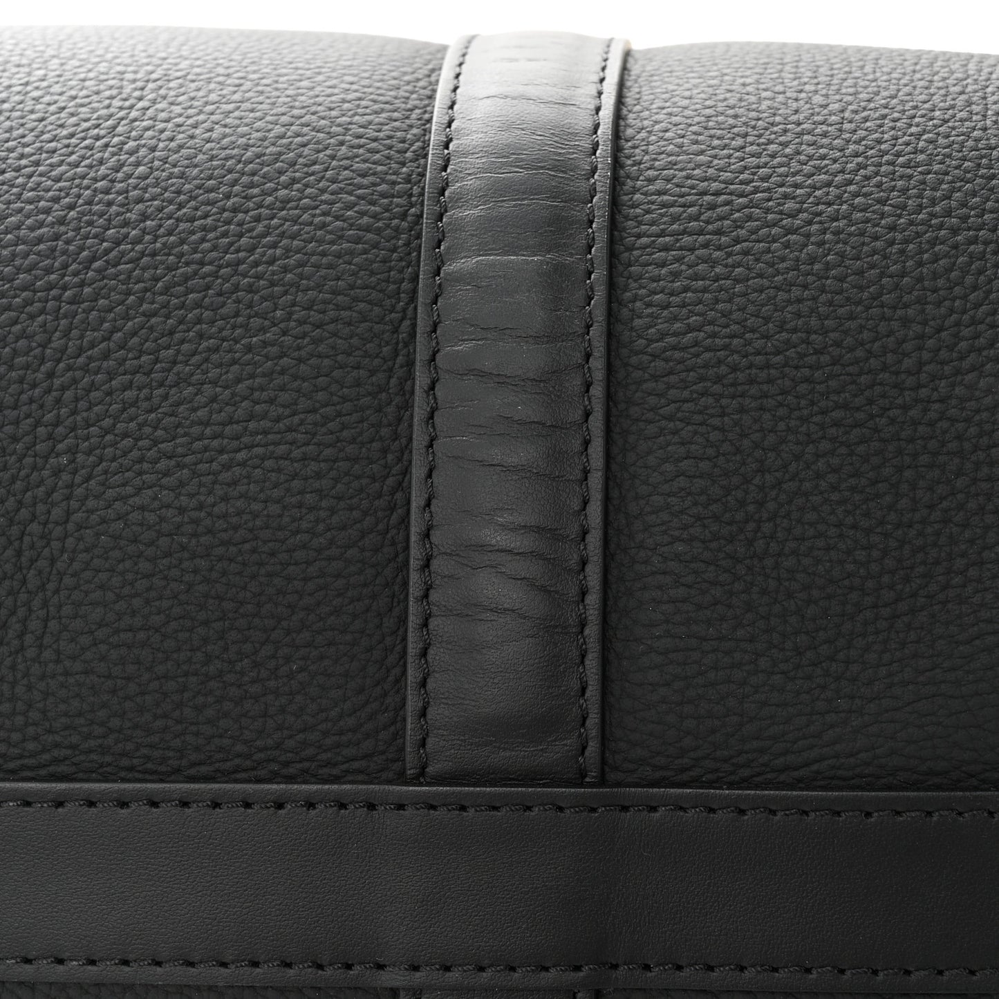 Grained Calfskin Aerogram Keepall Bandouliere 40 Black