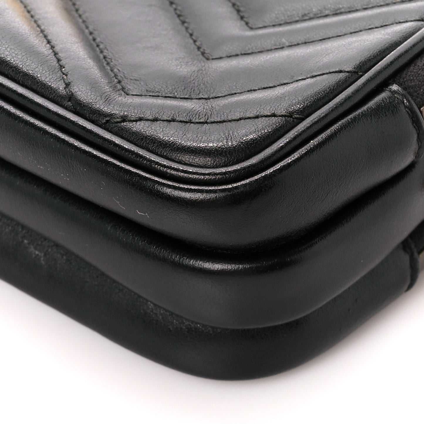 Calfskin Matelasse Mini GG Marmont Chain Crossbody Bag Black