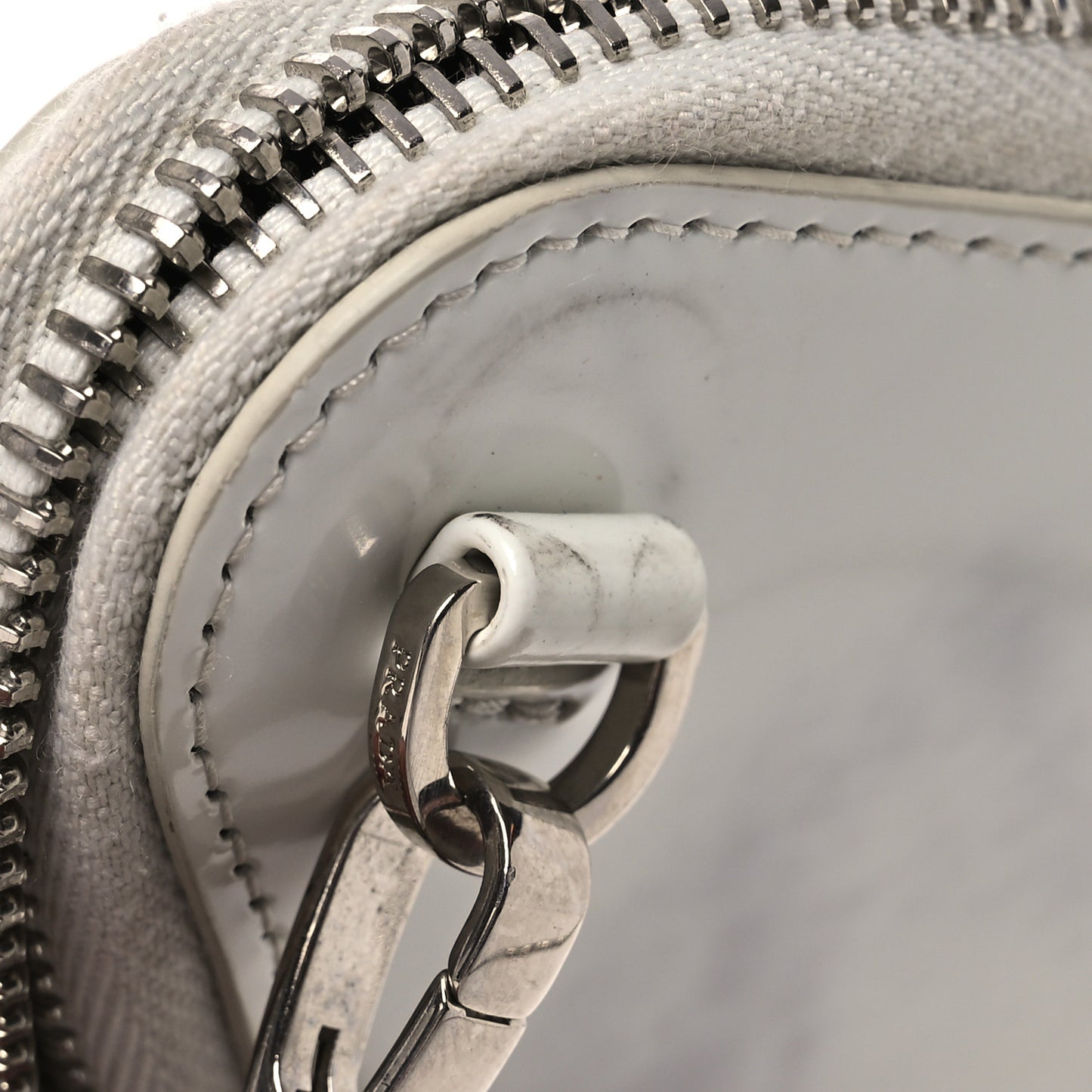 Spazzolato Mini Triangle Chain Crossbody Pouch White