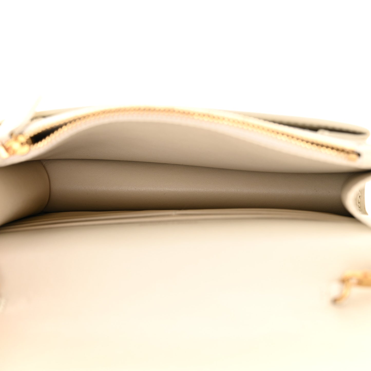 Calfskin Monogram Sunset Chain Wallet Blanc Vintage