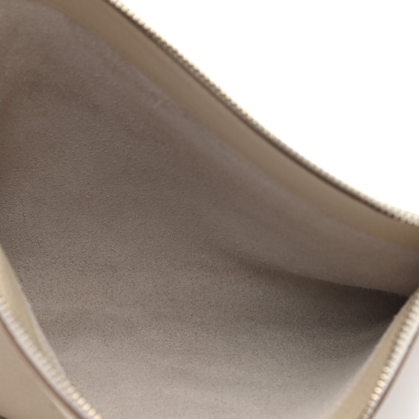 Togo Medium Bazar Pouch Craie