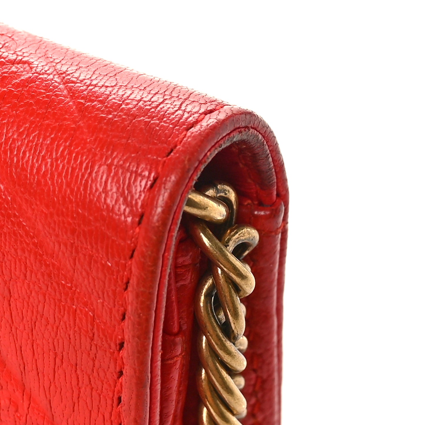 Shiny Goatskin Logo Embossed BB Wallet On Chain Vivid Red